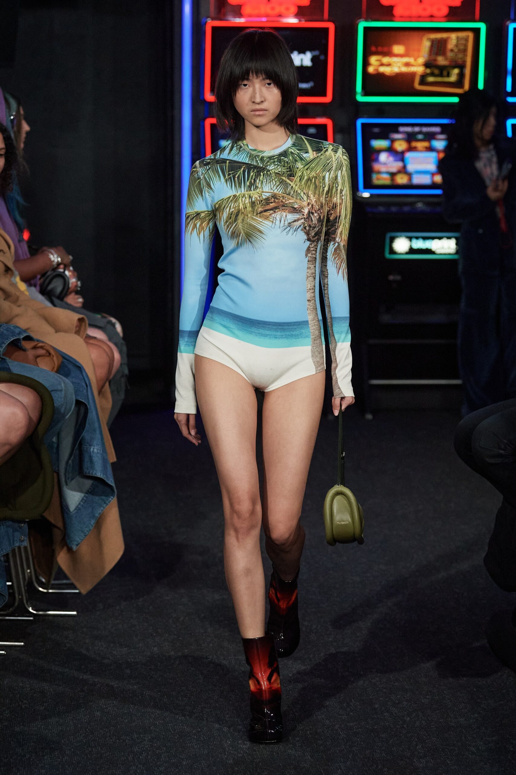 JW Anderson S/S 23 Look 26