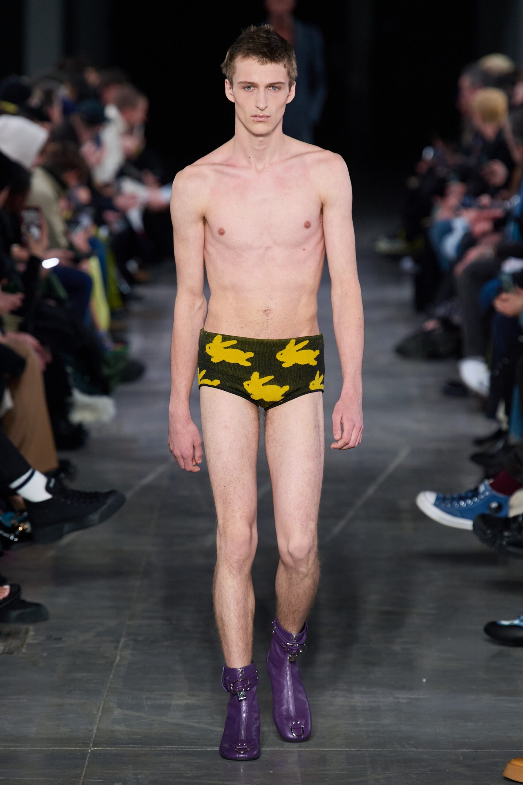 JW Anderson F/W 23 Look 32
