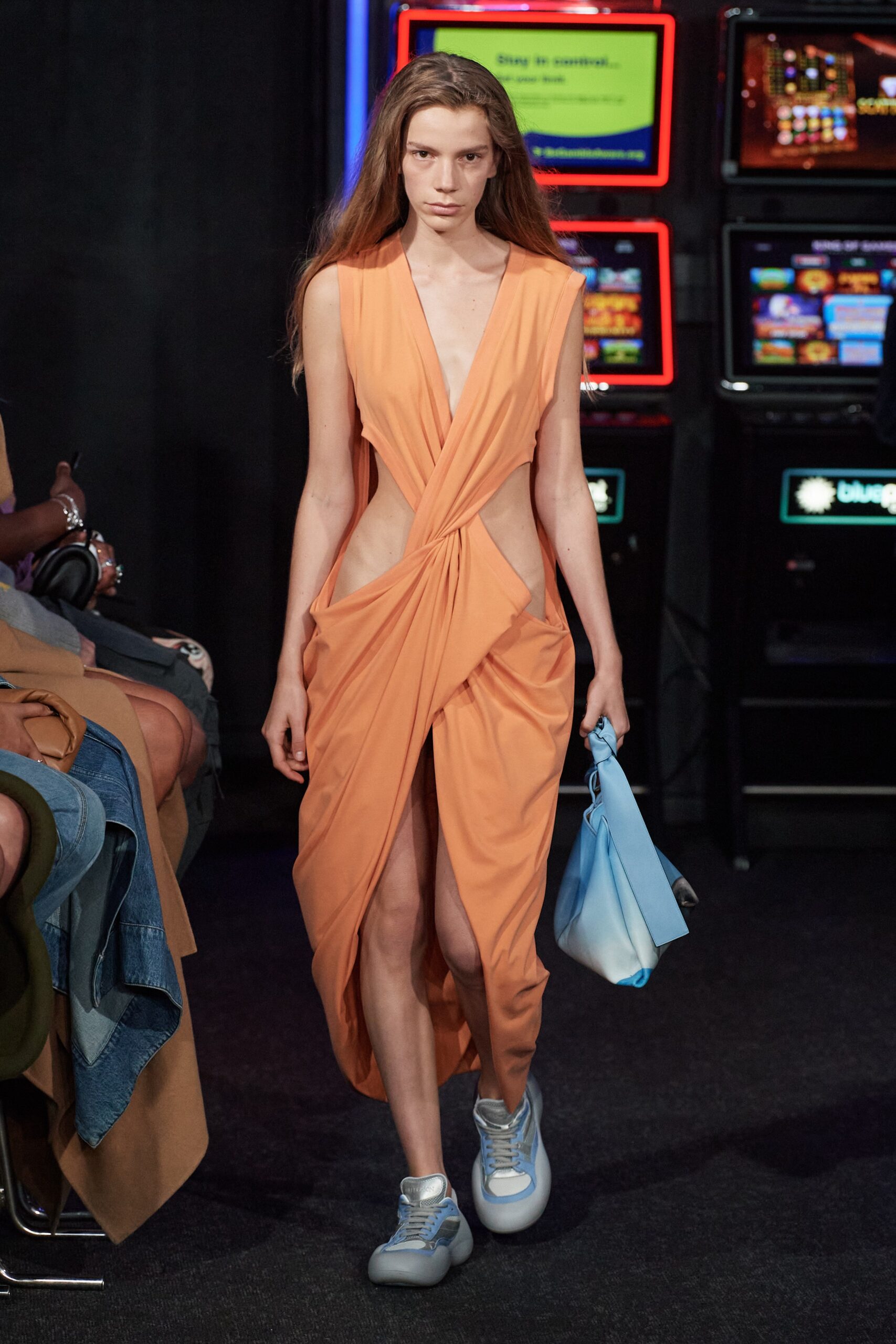JW Anderson S/S 23 Look 33