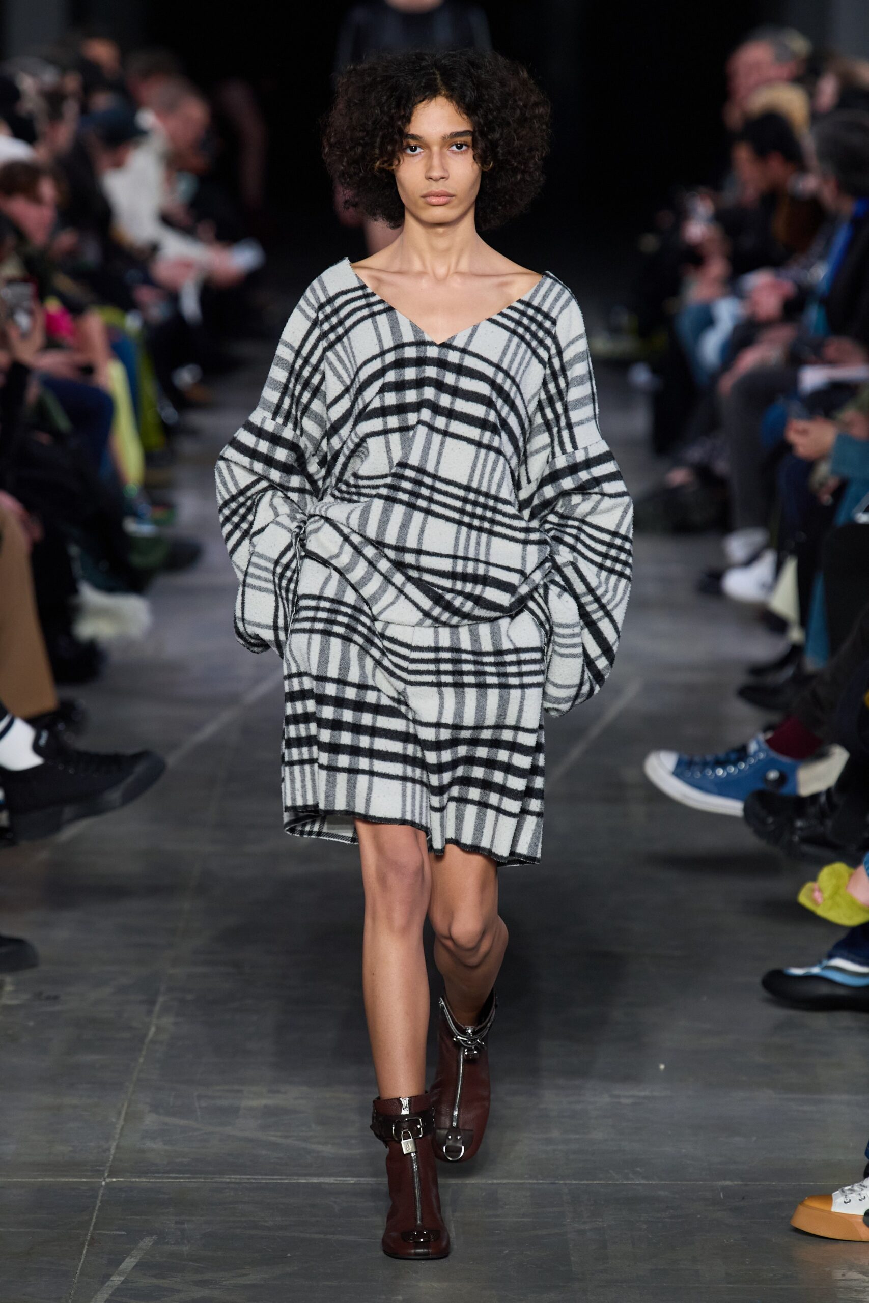 JW Anderson F/W 23 Look 34