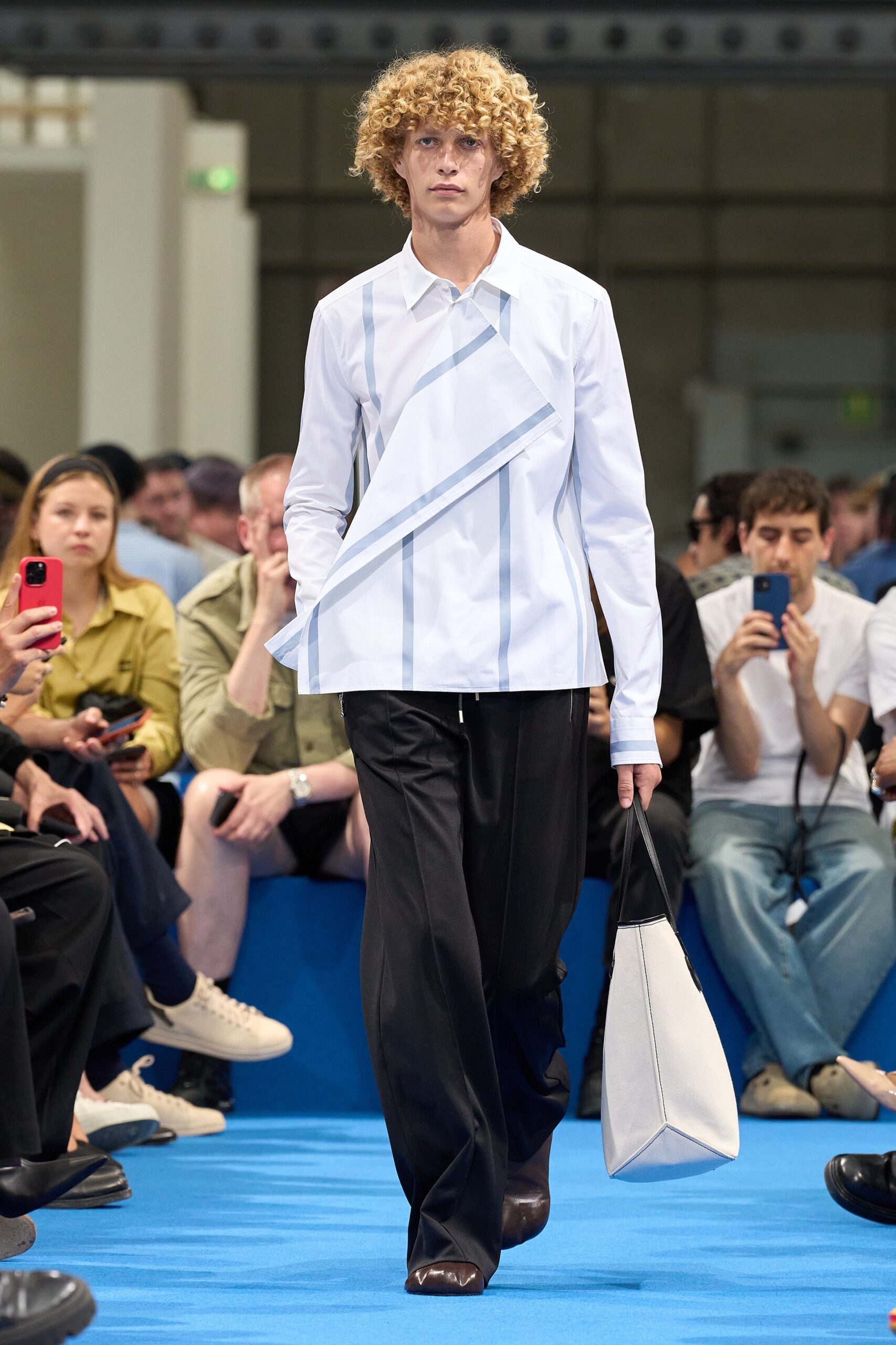 JW Anderson S/S 24 Menswear Look 34
