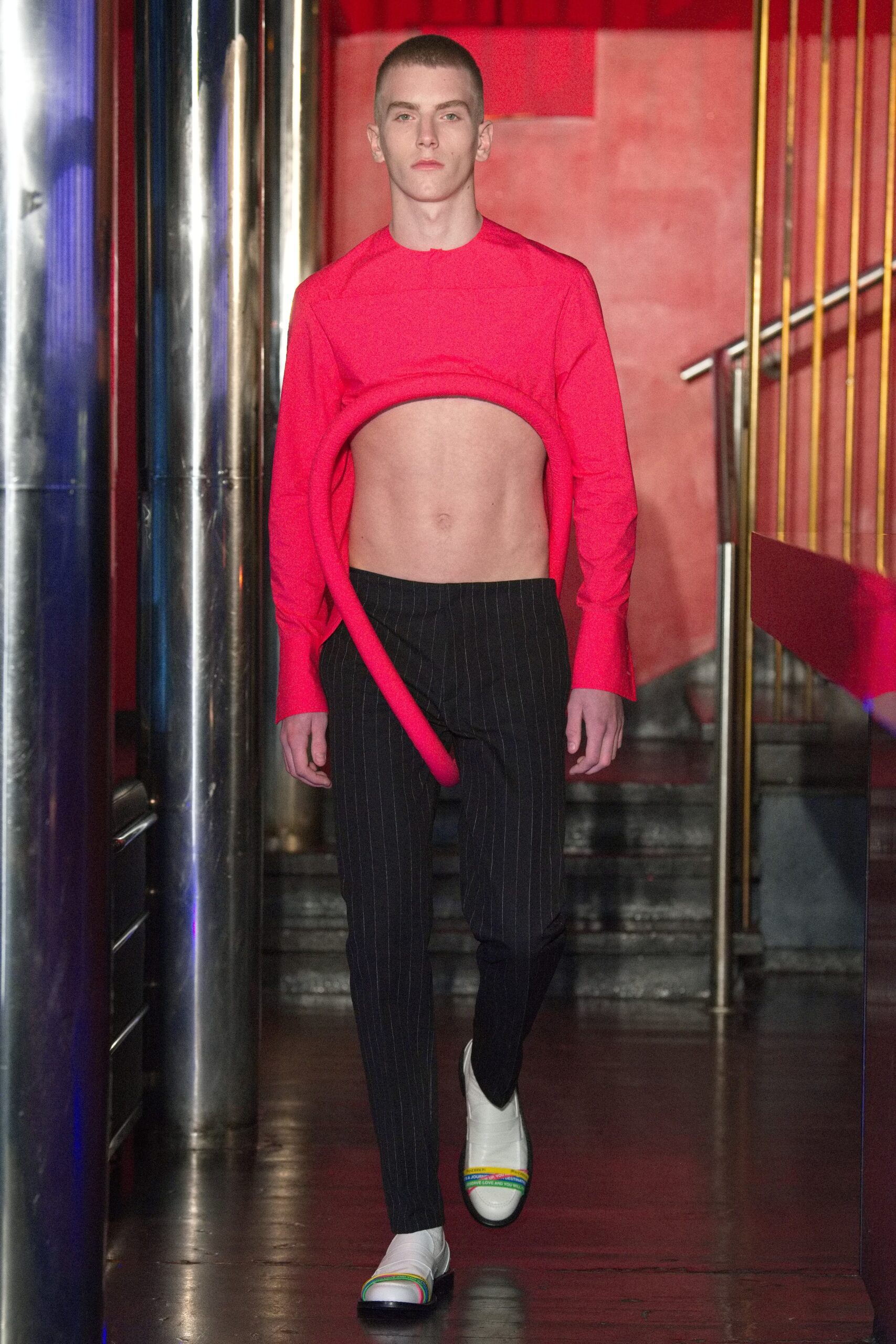 JW Anderson F/W 22 Menswear Look 35