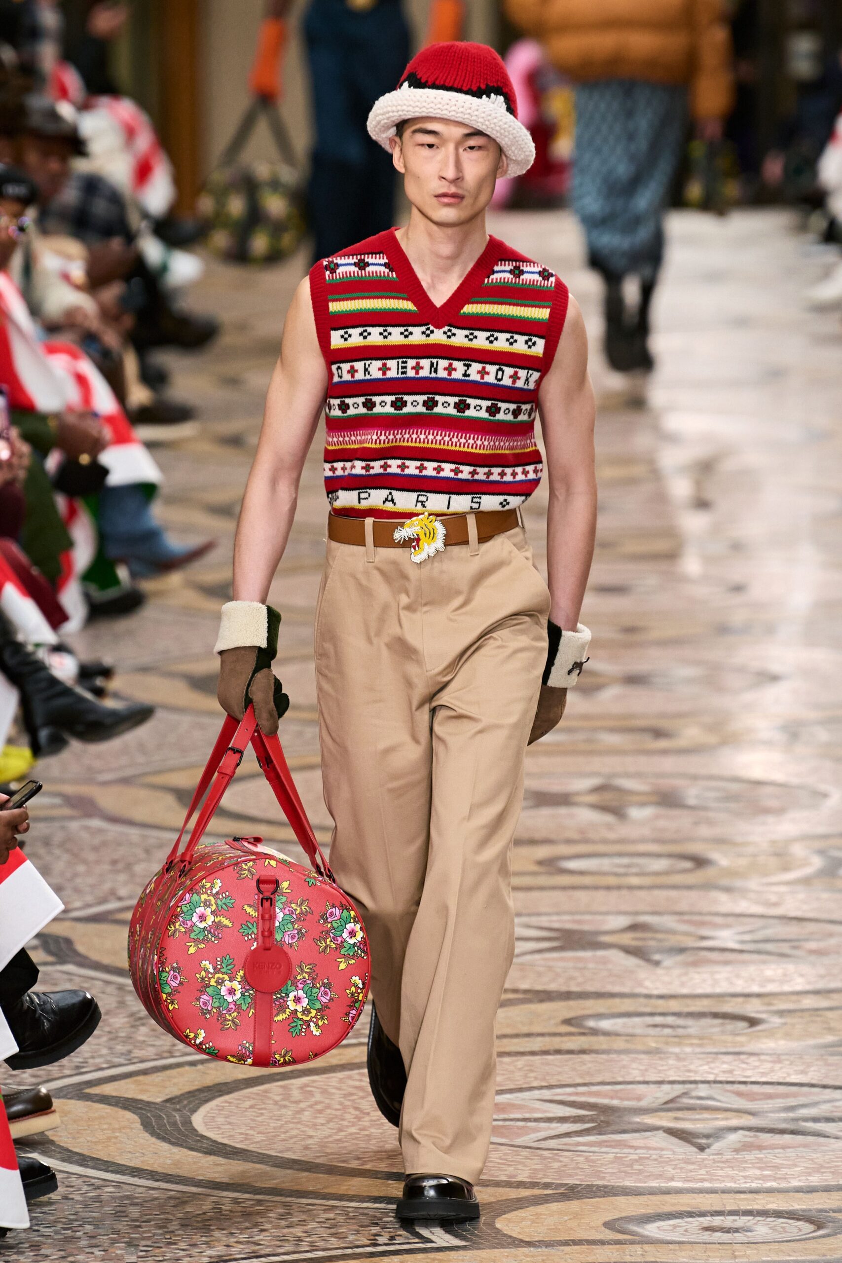 Kenzo F/W 22 Look 38