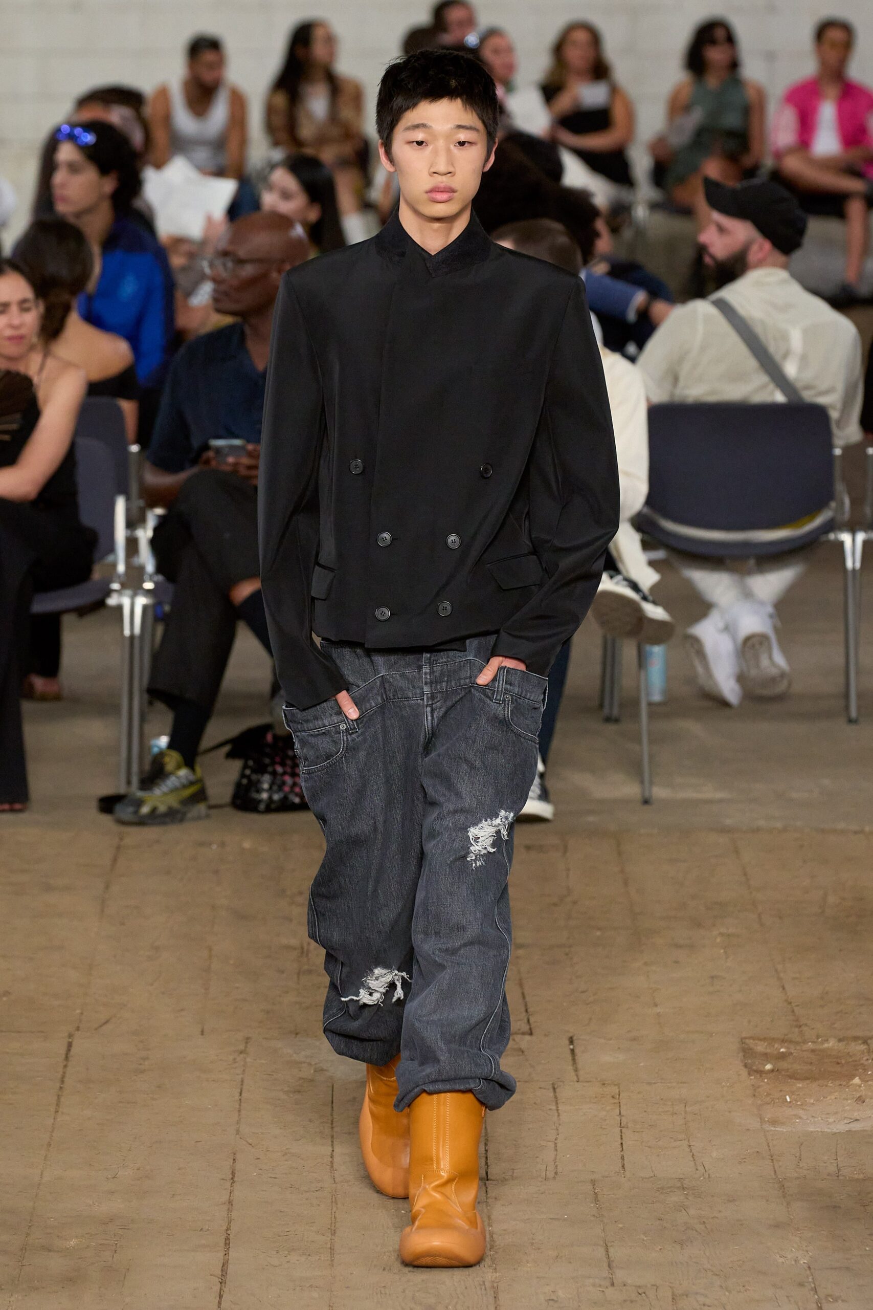 JW Anderson Resort 23 Look 39