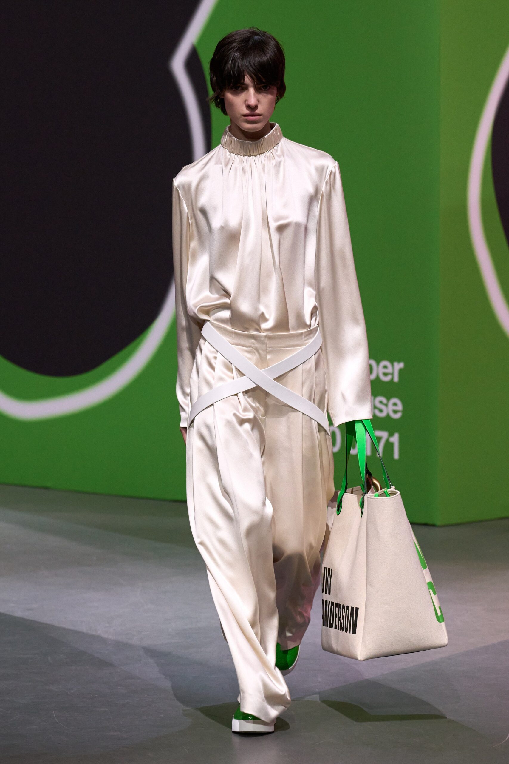 JW Anderson F/W 23 Look 40