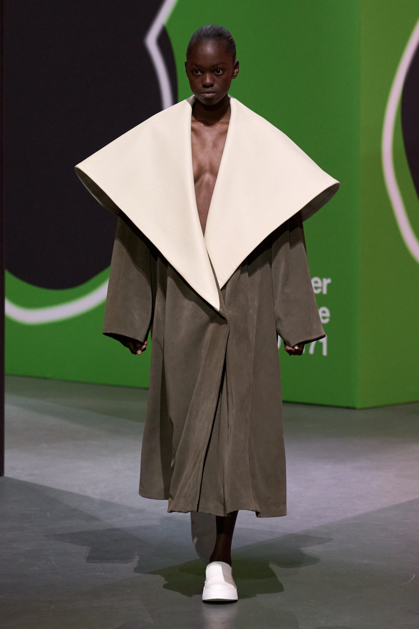 JW Anderson F/W 23 Look 43