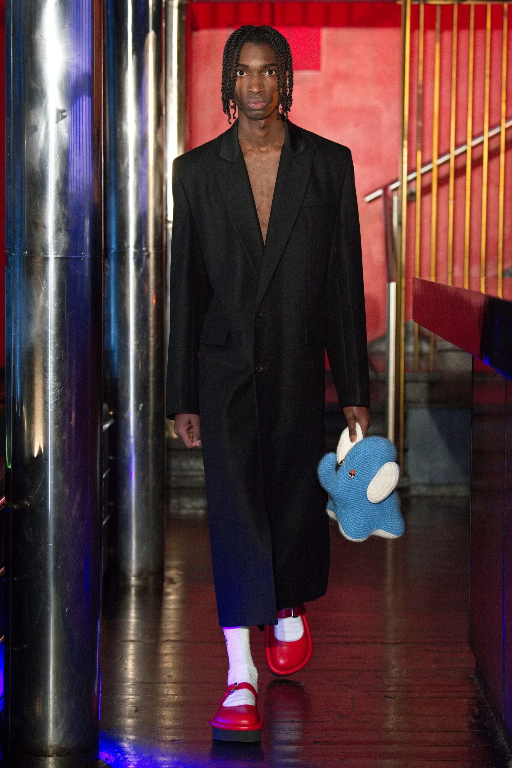 JW Anderson F/W 22 Menswear Look 44
