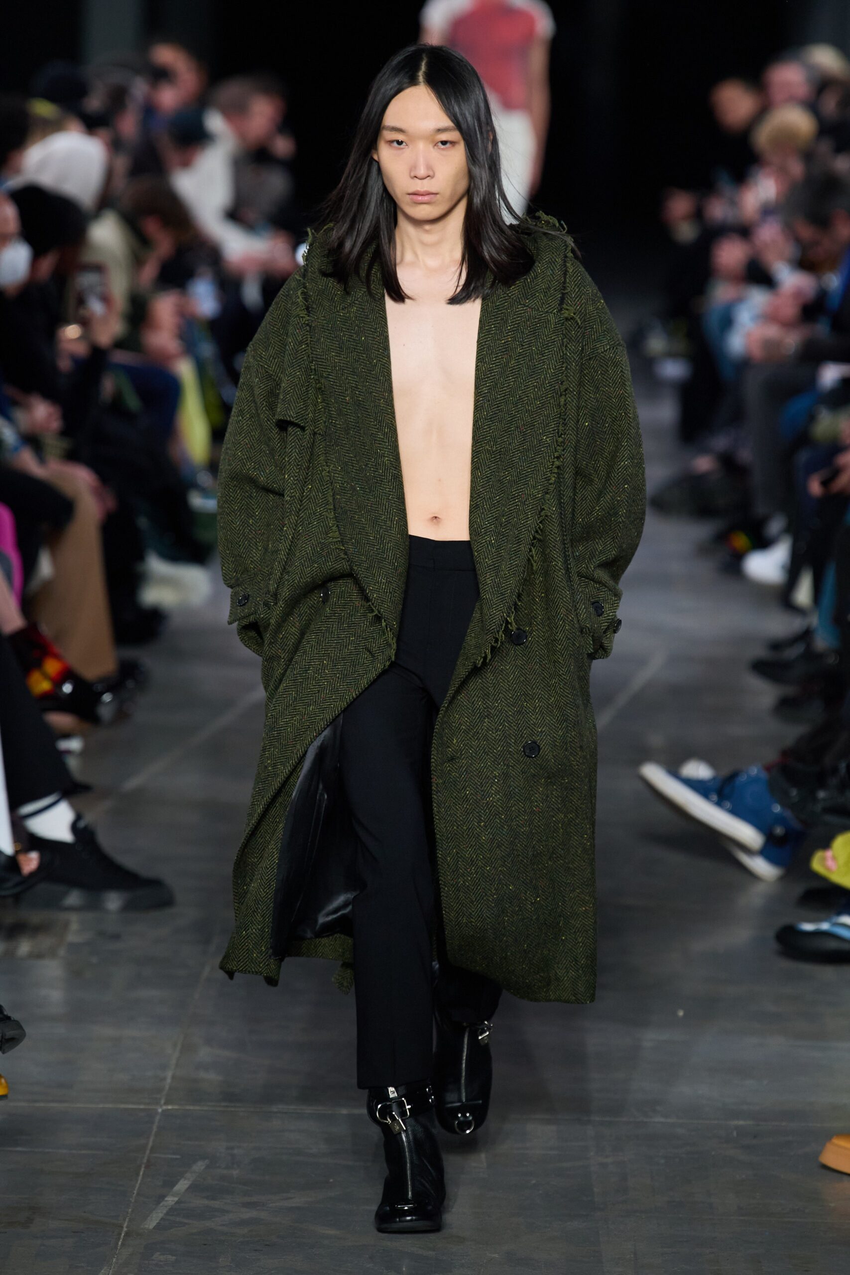 JW Anderson F/W 23 Look 45