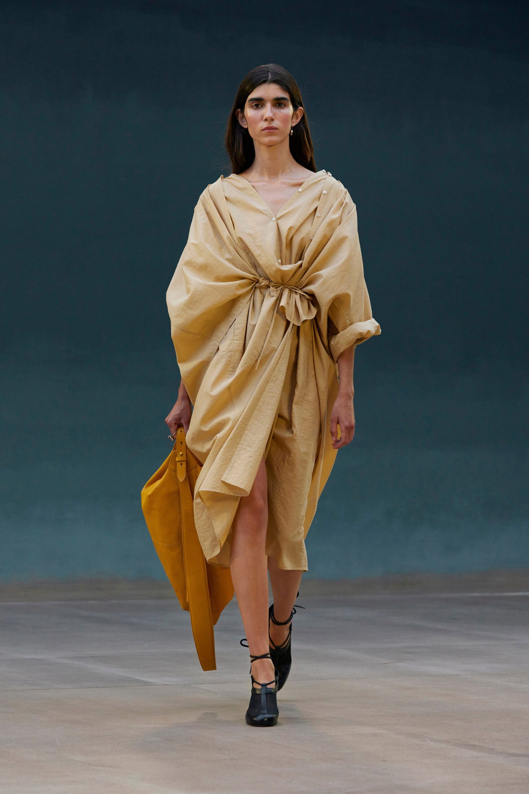 Lemaire S/S 22 Look 56