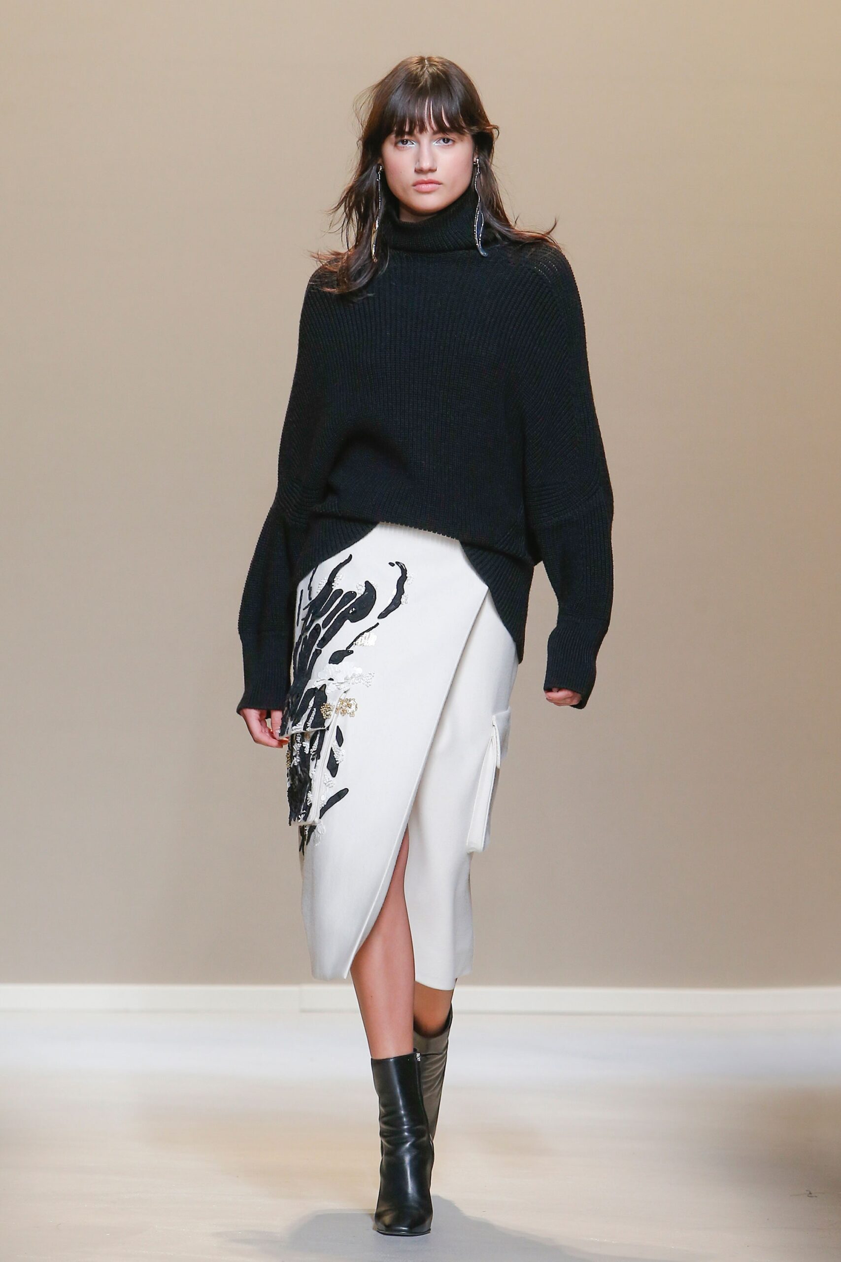 Krizia F/W 17 Look 3