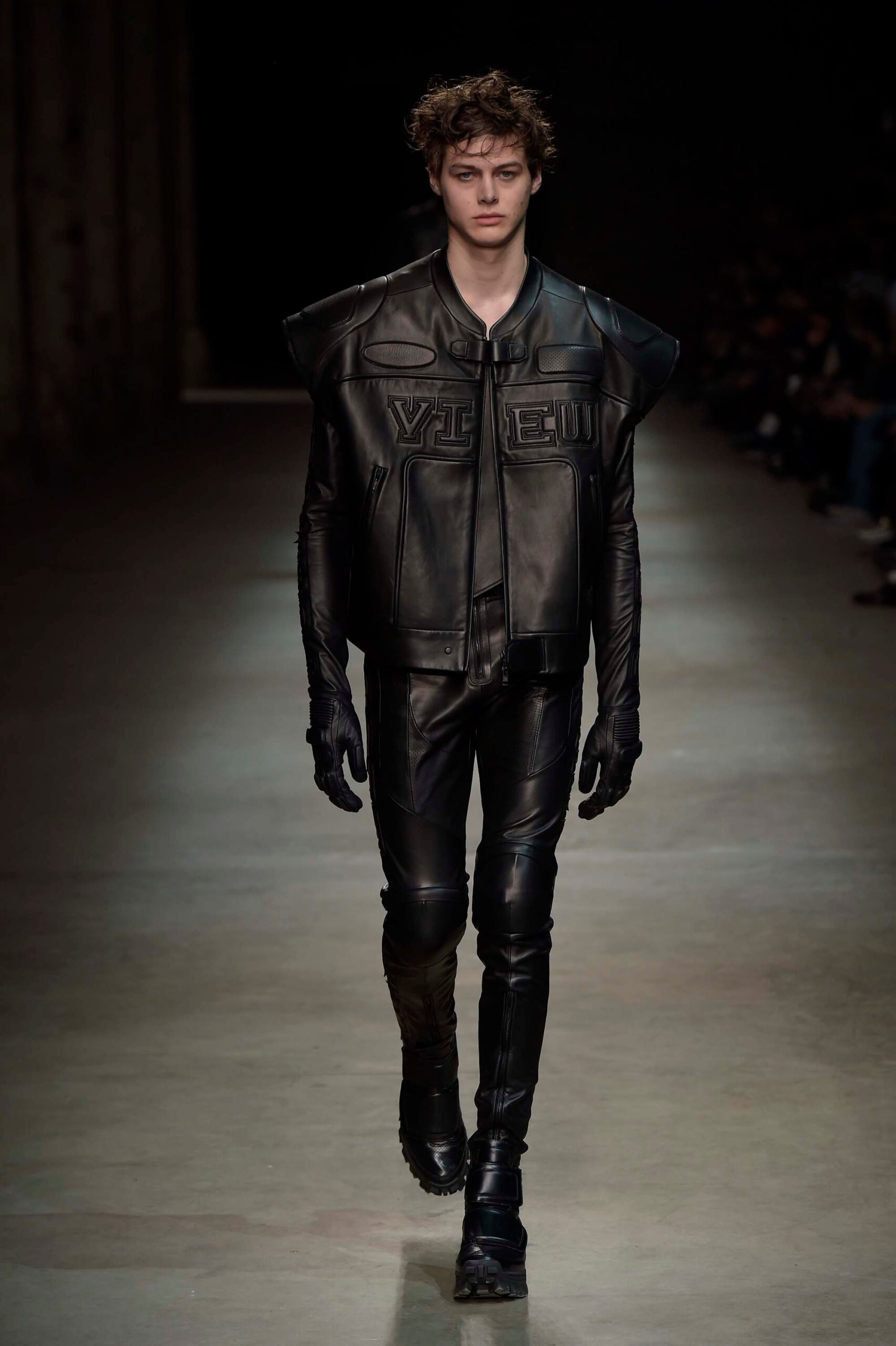 Juun.J F/W 16 Menswear Look 8