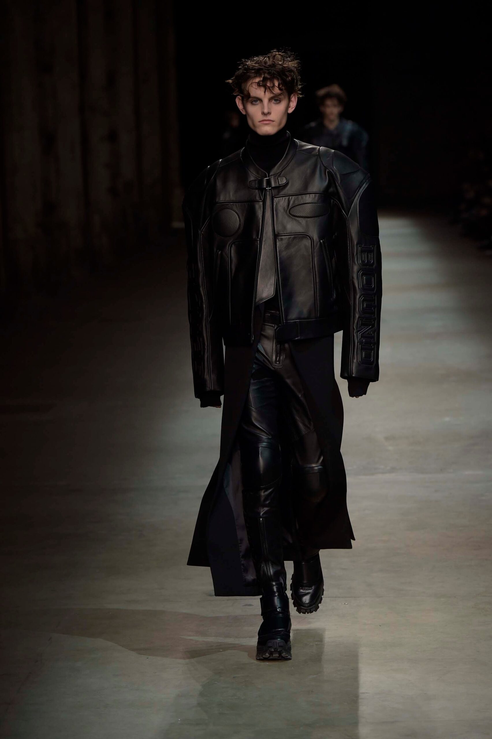 Juun.J F/W 16 Menswear Look 9