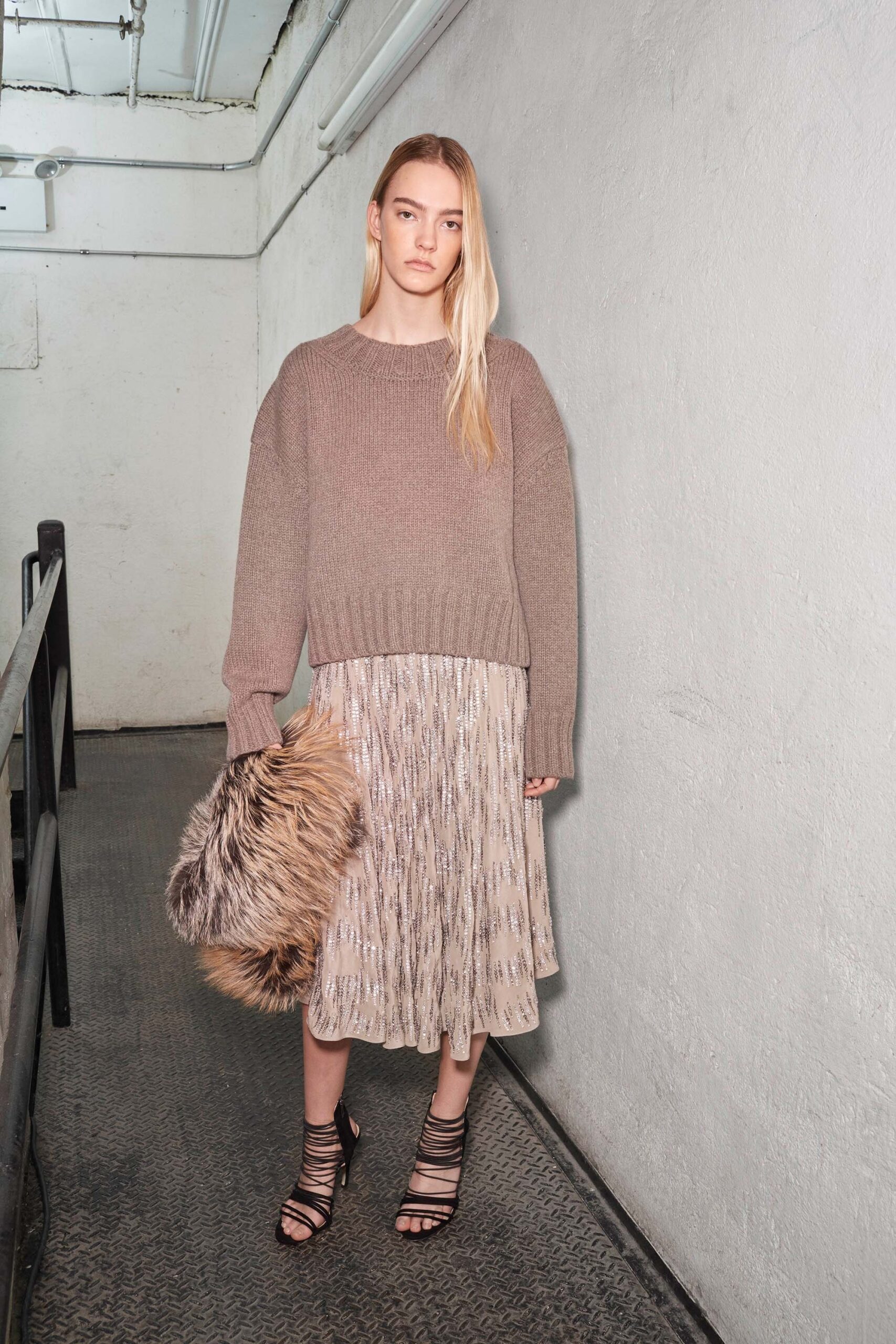 LaPointe Resort 17 Look 9