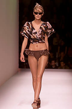 Kenzo S/S 01 Look 35
