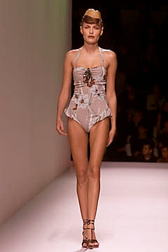 Kenzo S/S 01 Look 37