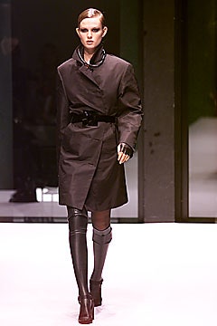Krizia Top Fall 2001 Ready-to-Wear