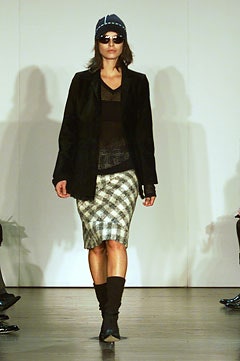 Kenneth Cole New York F/W 02 Look 38