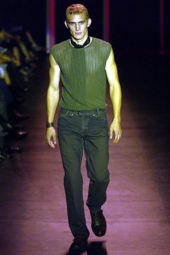 Kenneth Cole New York S/S 03 Look 41