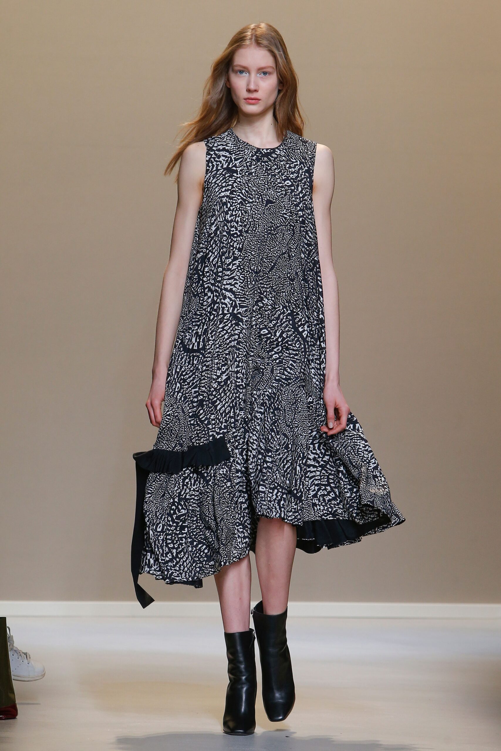 Krizia F/W 17 Look 12