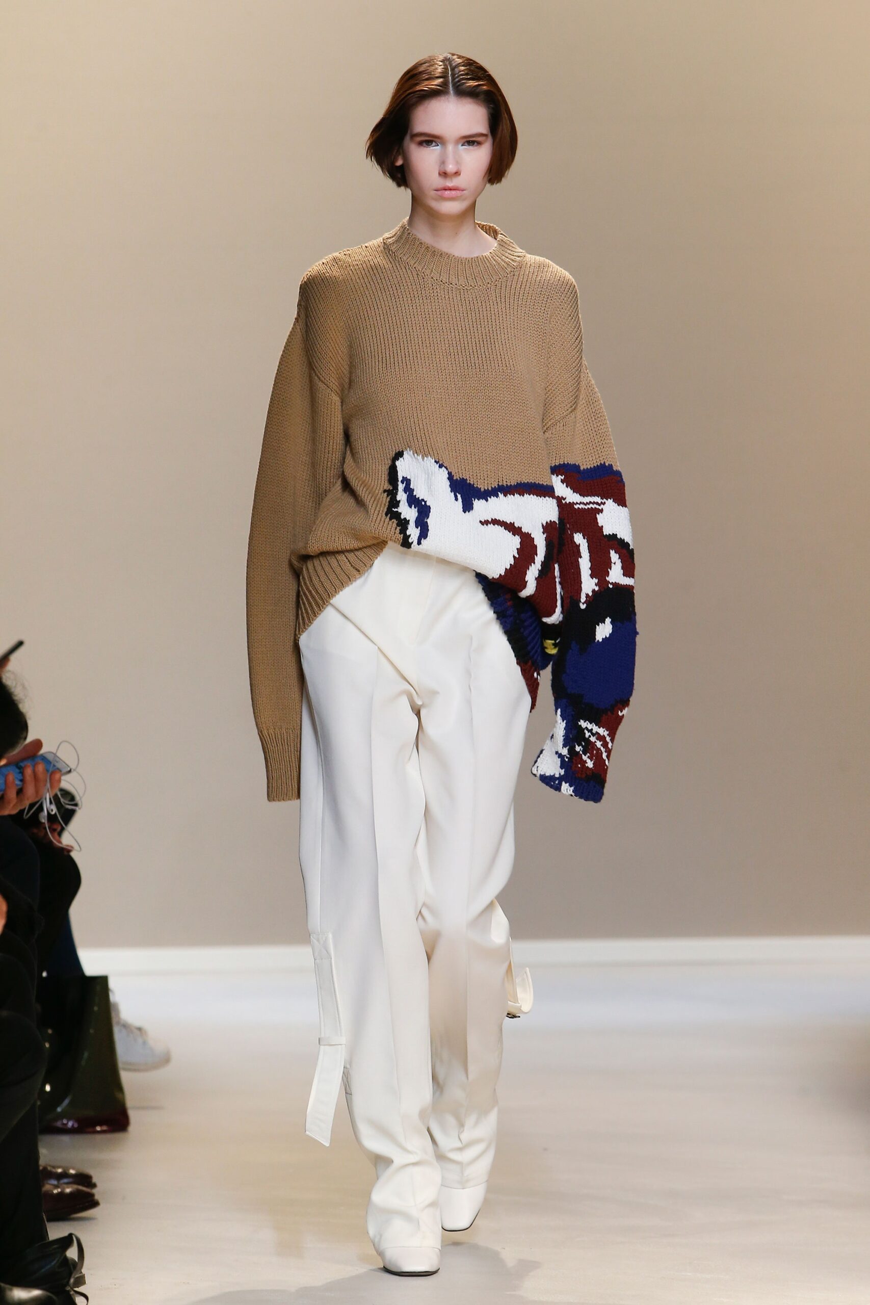 Krizia F/W 17 Look 17