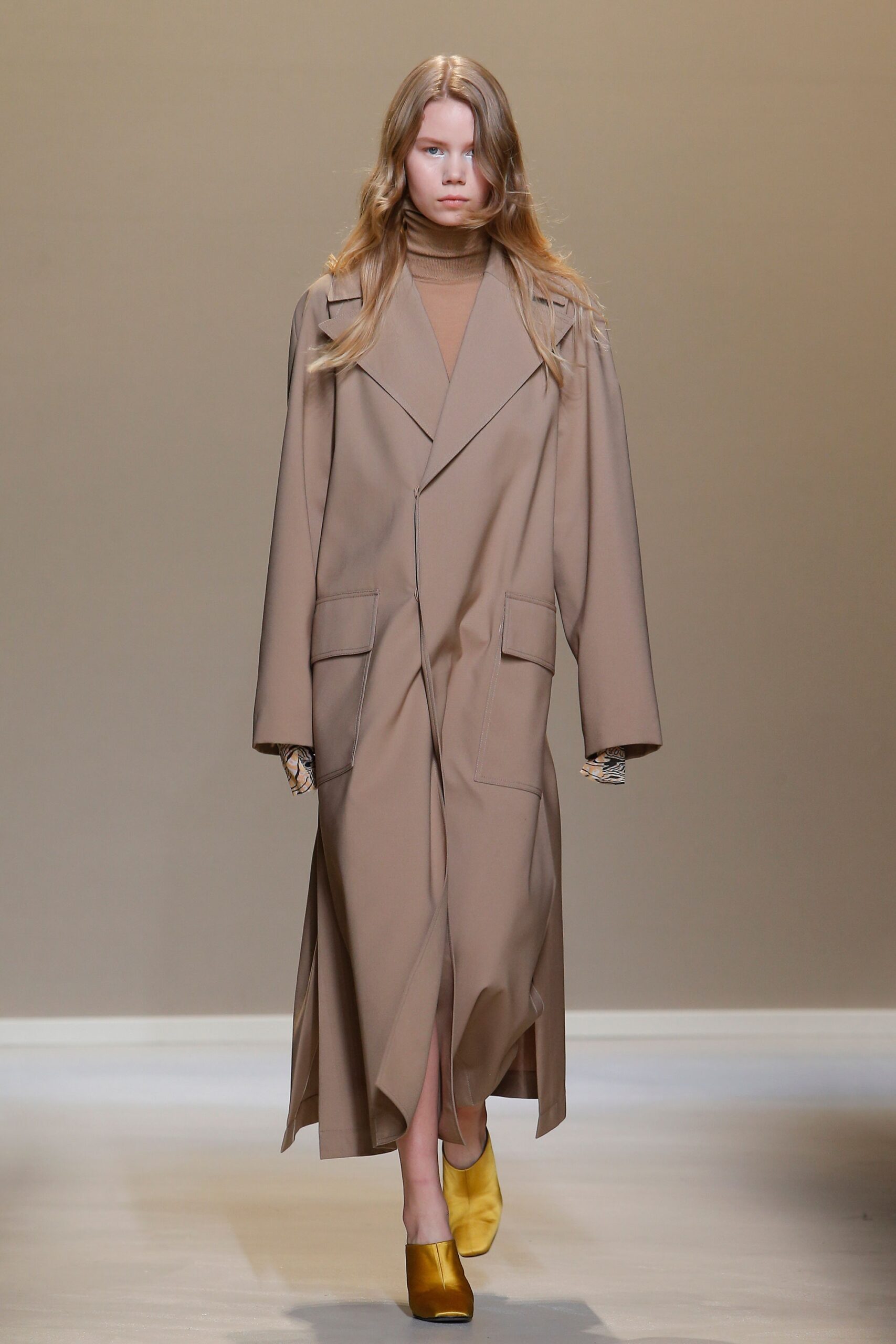 Krizia F/W 17 Look 23