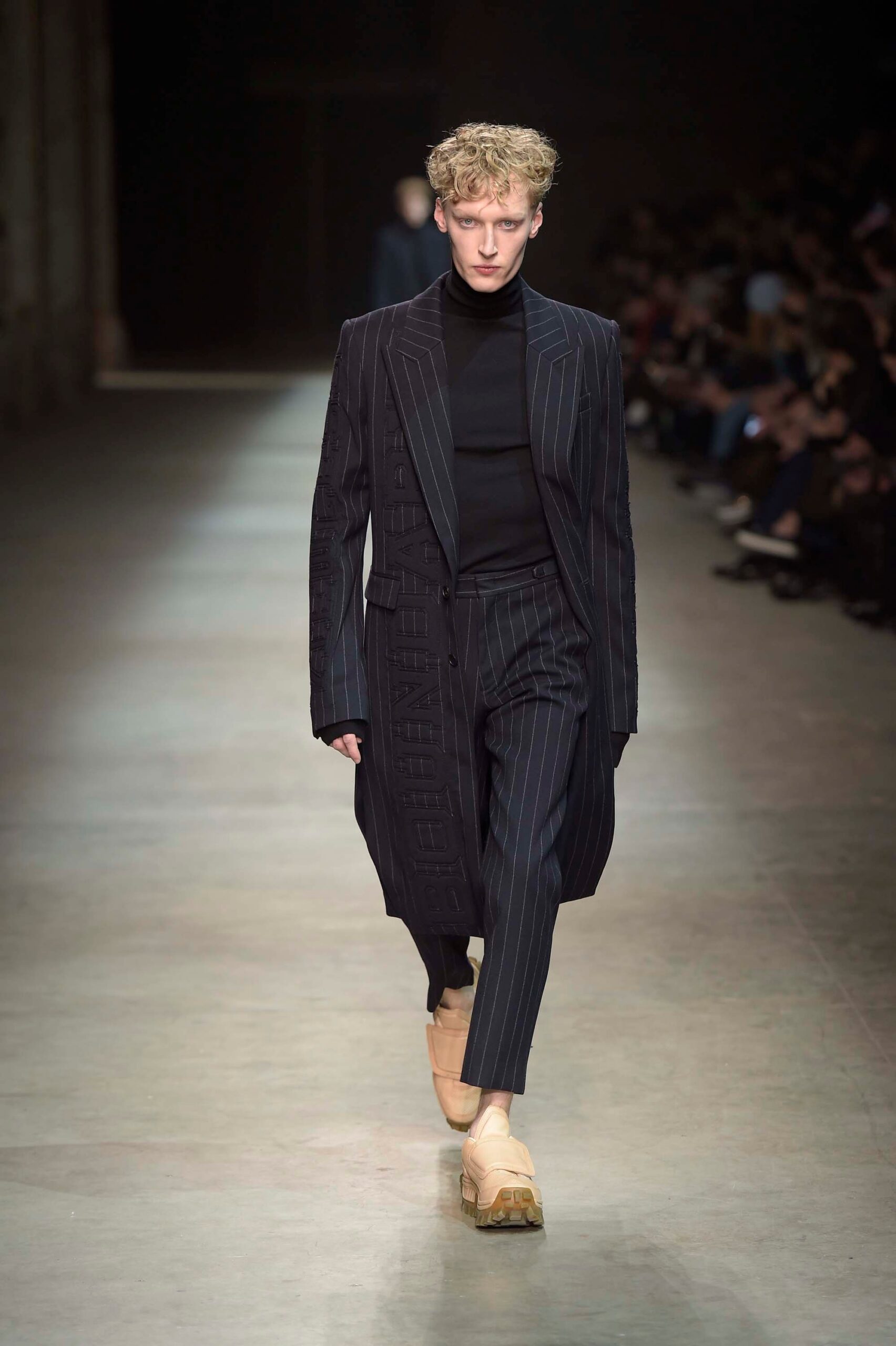 Juun.J F/W 16 Menswear Look 28