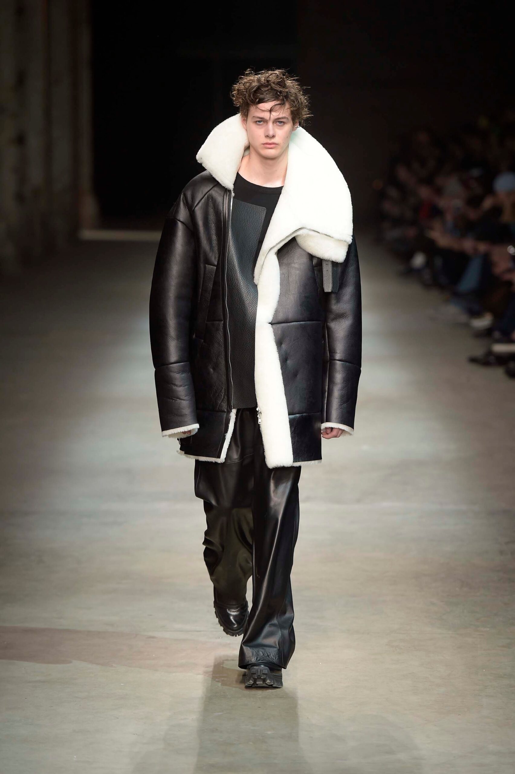 Juun.J F/W 16 Menswear Look 38