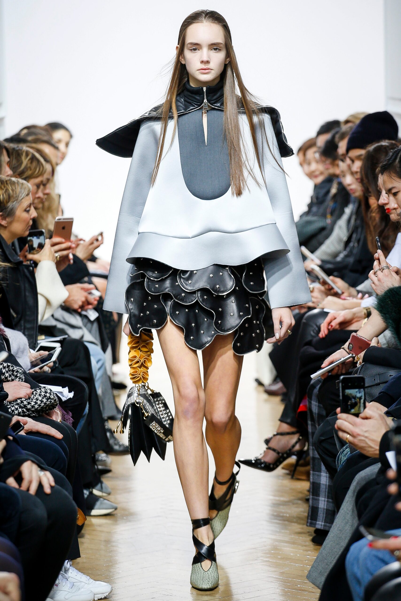 JW Anderson F/W 16 Look 15