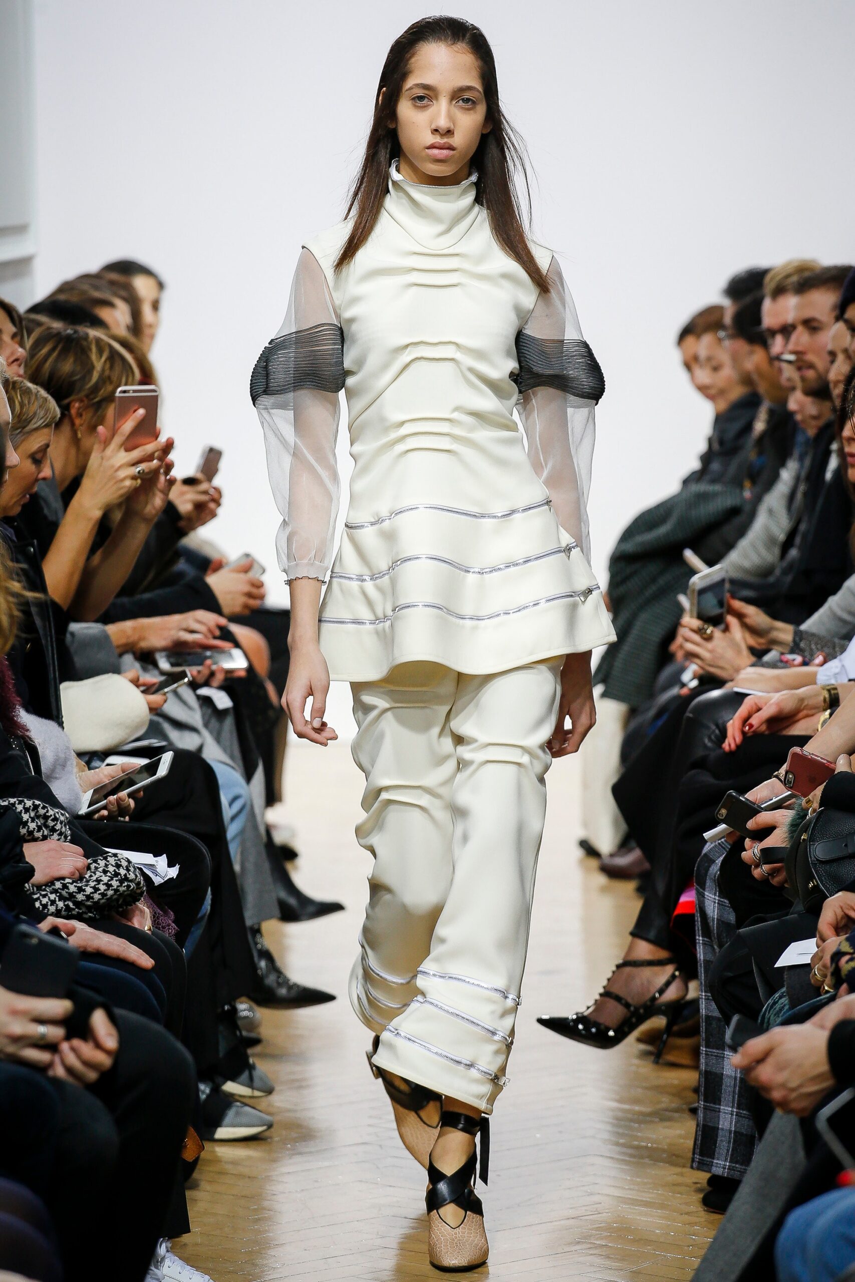 JW Anderson F/W 16 Look 16