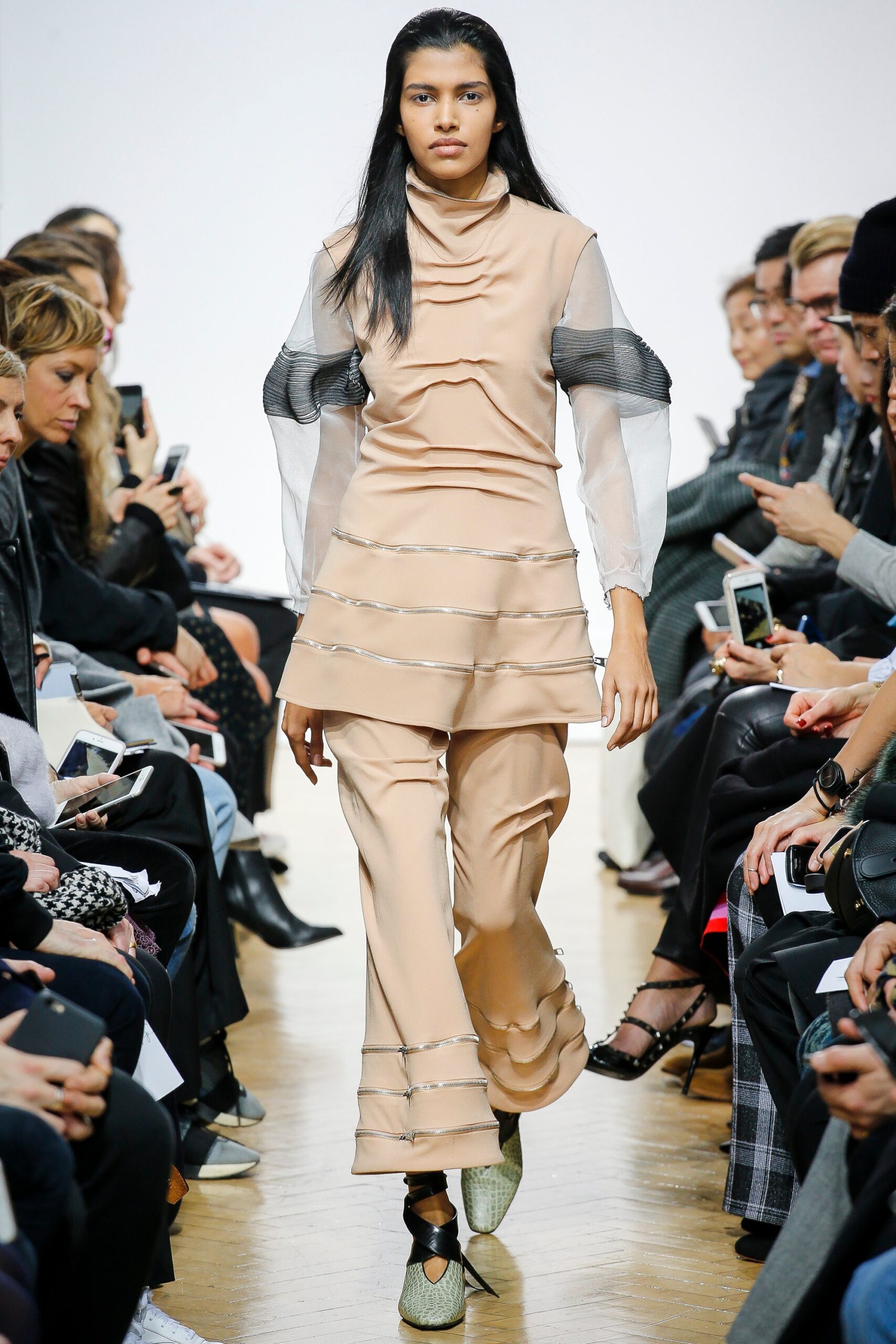 JW Anderson F/W 16 Look 25
