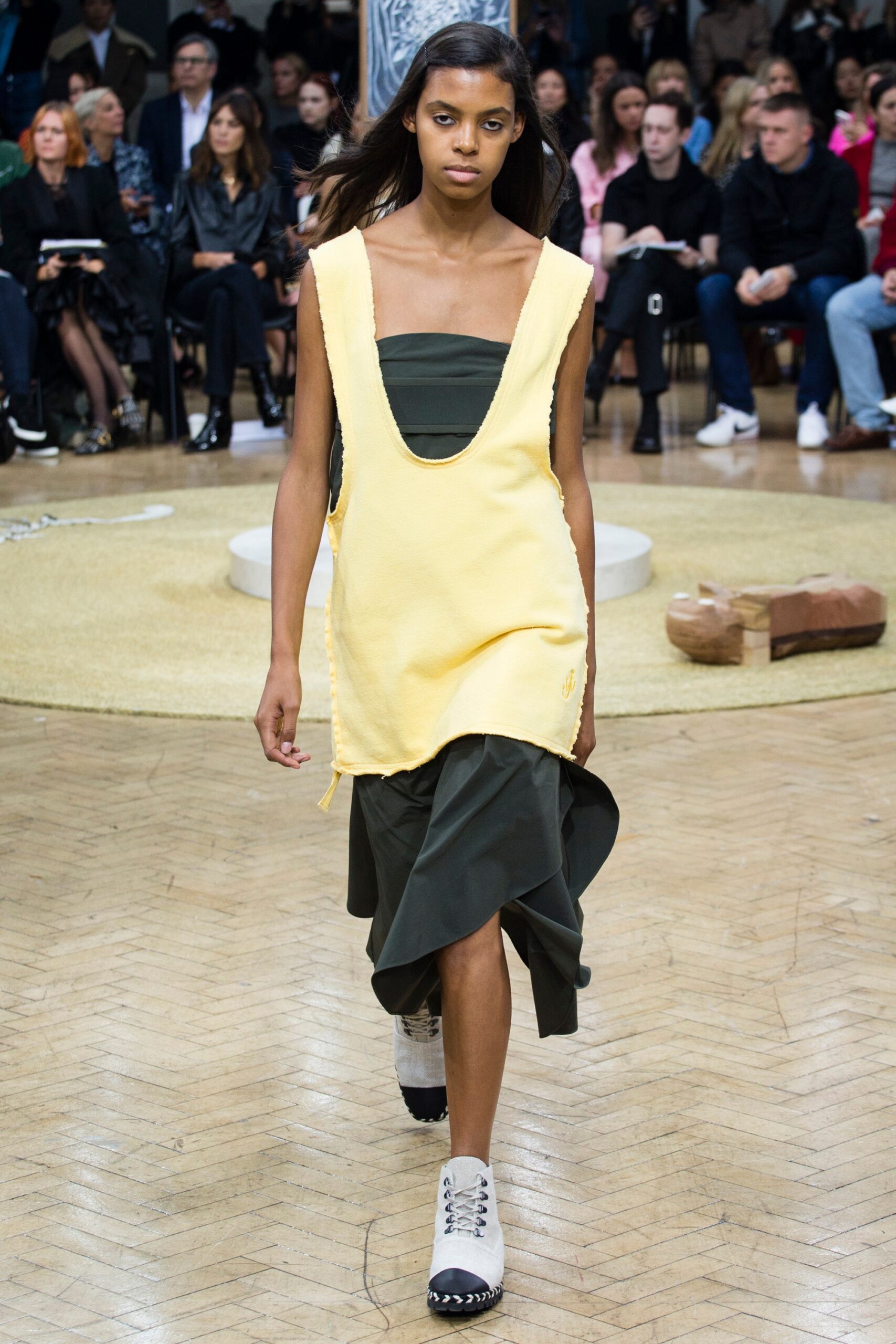 JW Anderson S/S 18 Look 13