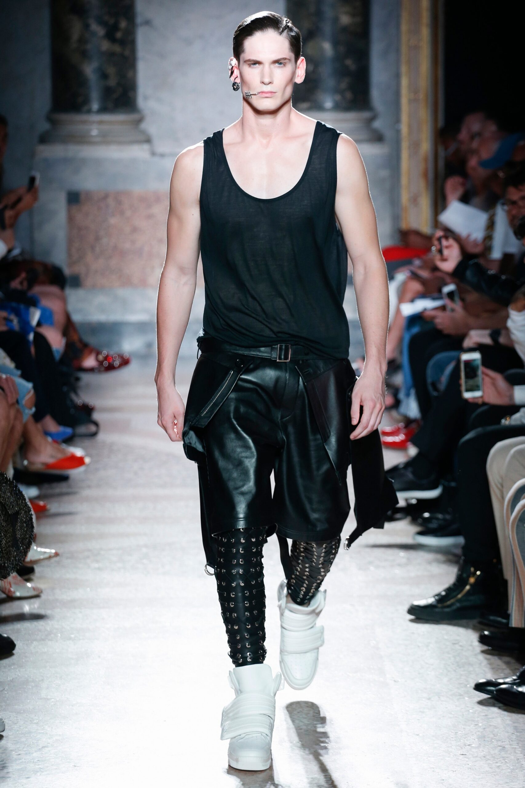 Les Hommes S/S 18 Menswear Look 7