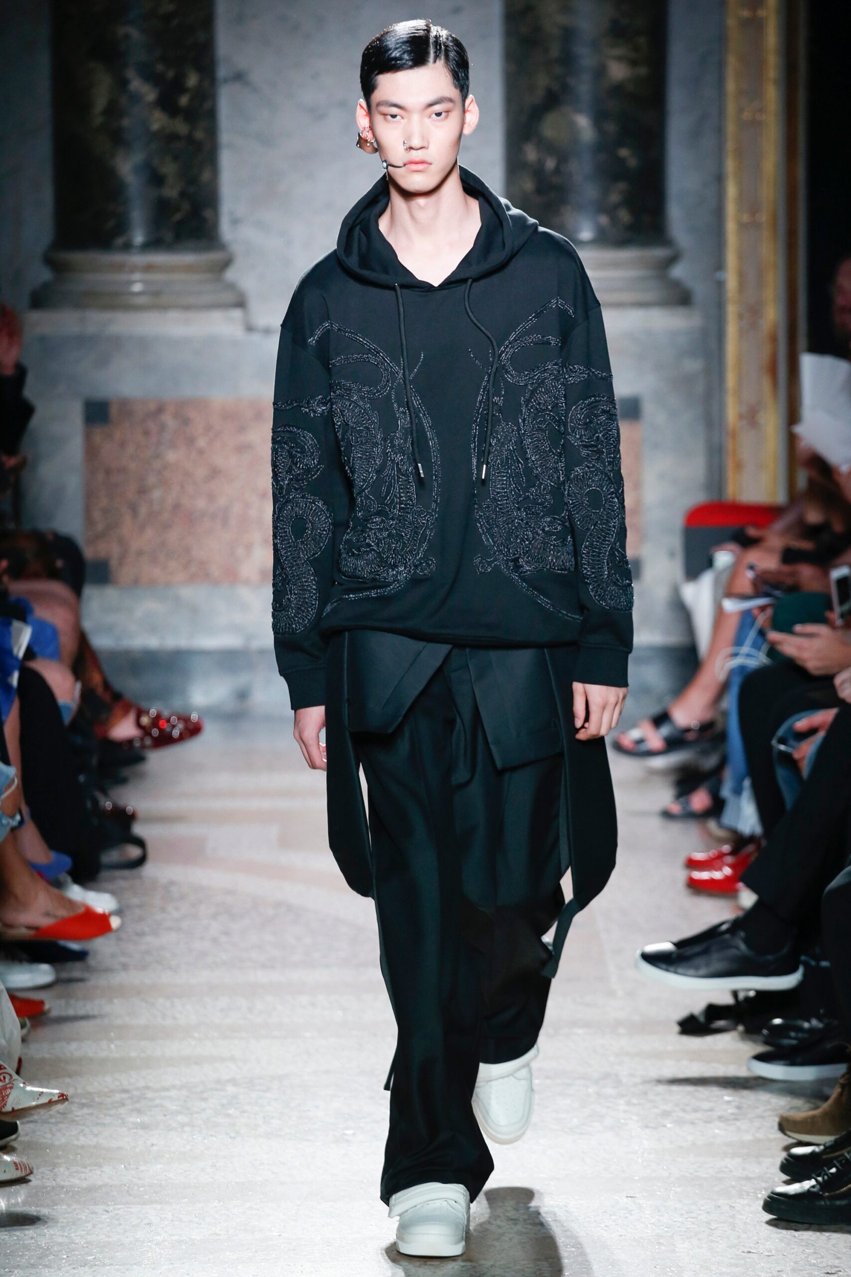 Les Hommes S/S 18 Menswear Look 13