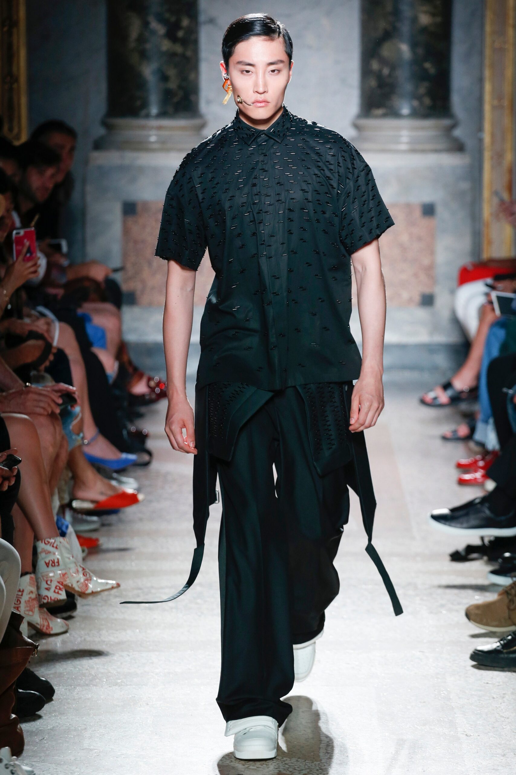 Les Hommes S/S 18 Menswear Look 26