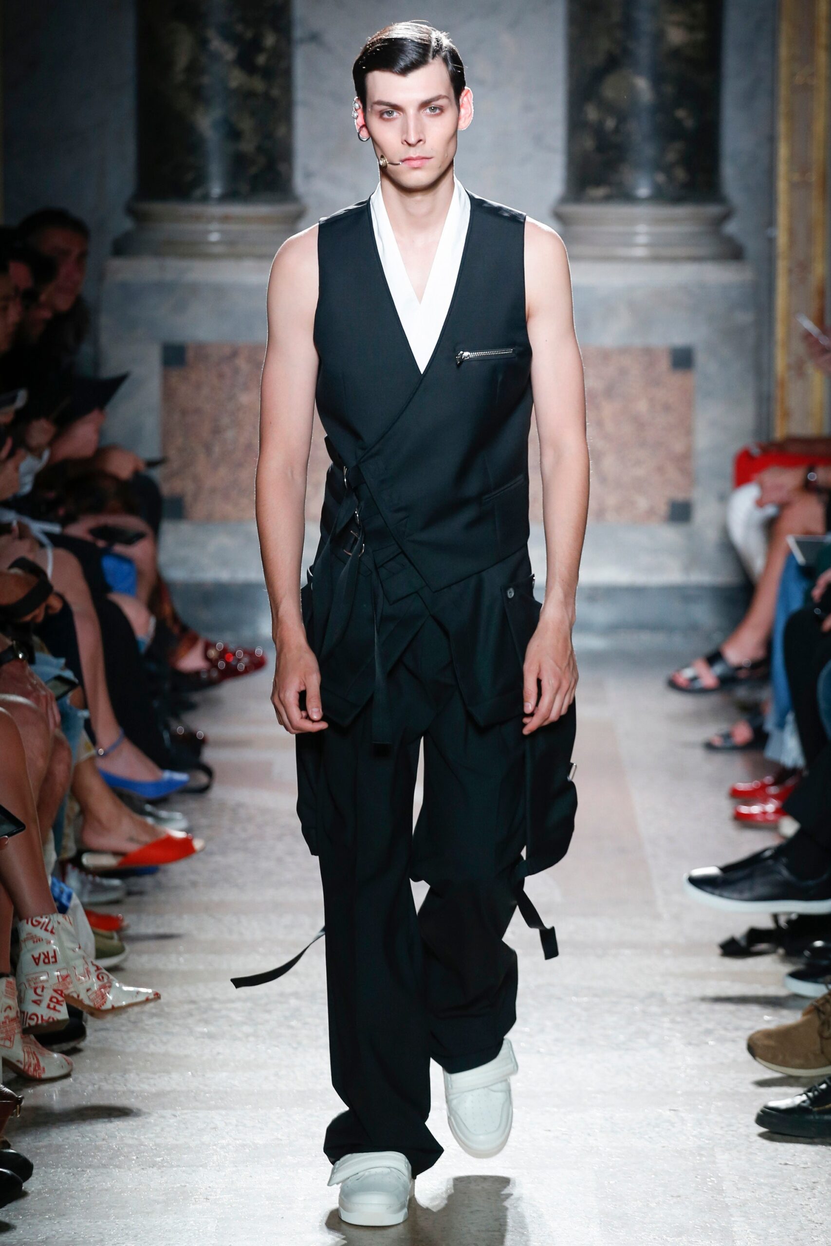 Les Hommes S/S 18 Menswear Look 28