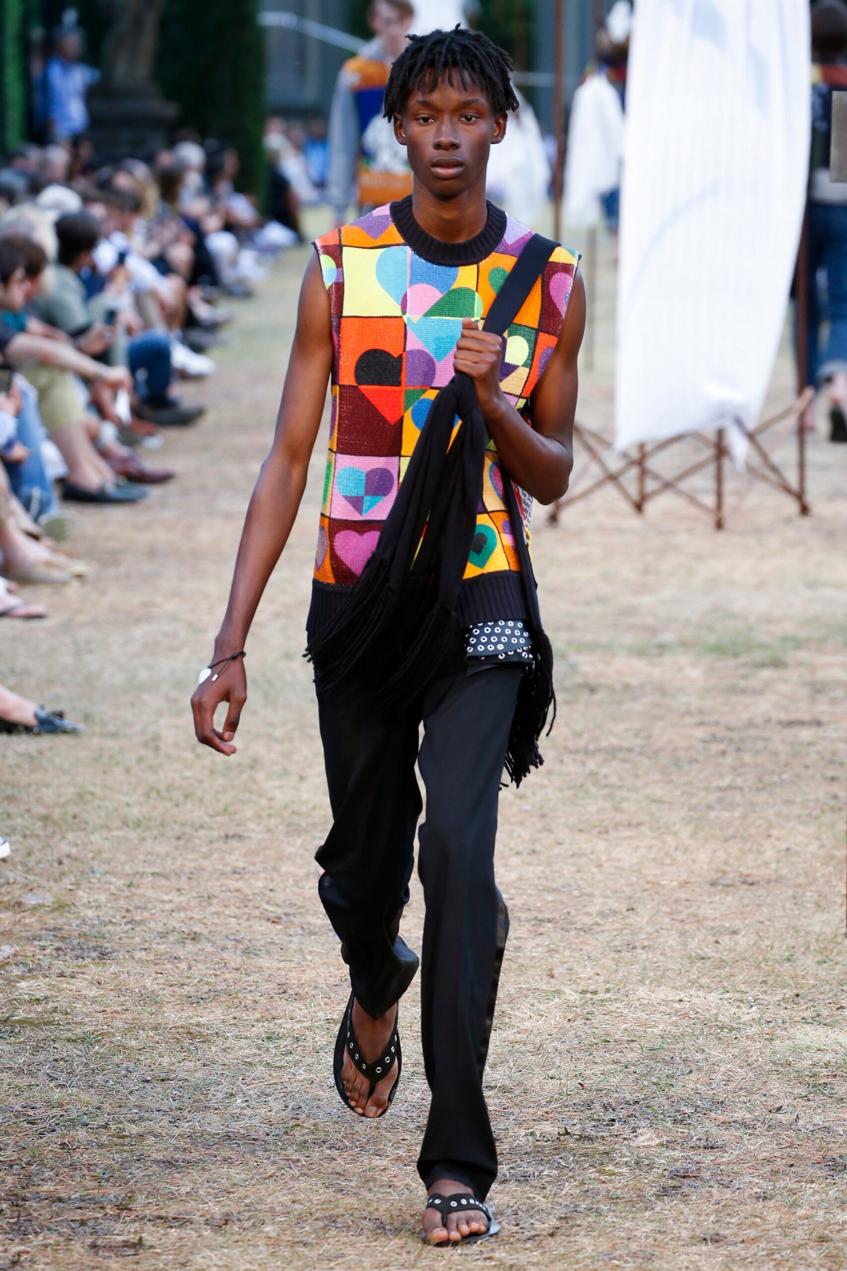 JW Anderson S/S 18 Menswear Look 25