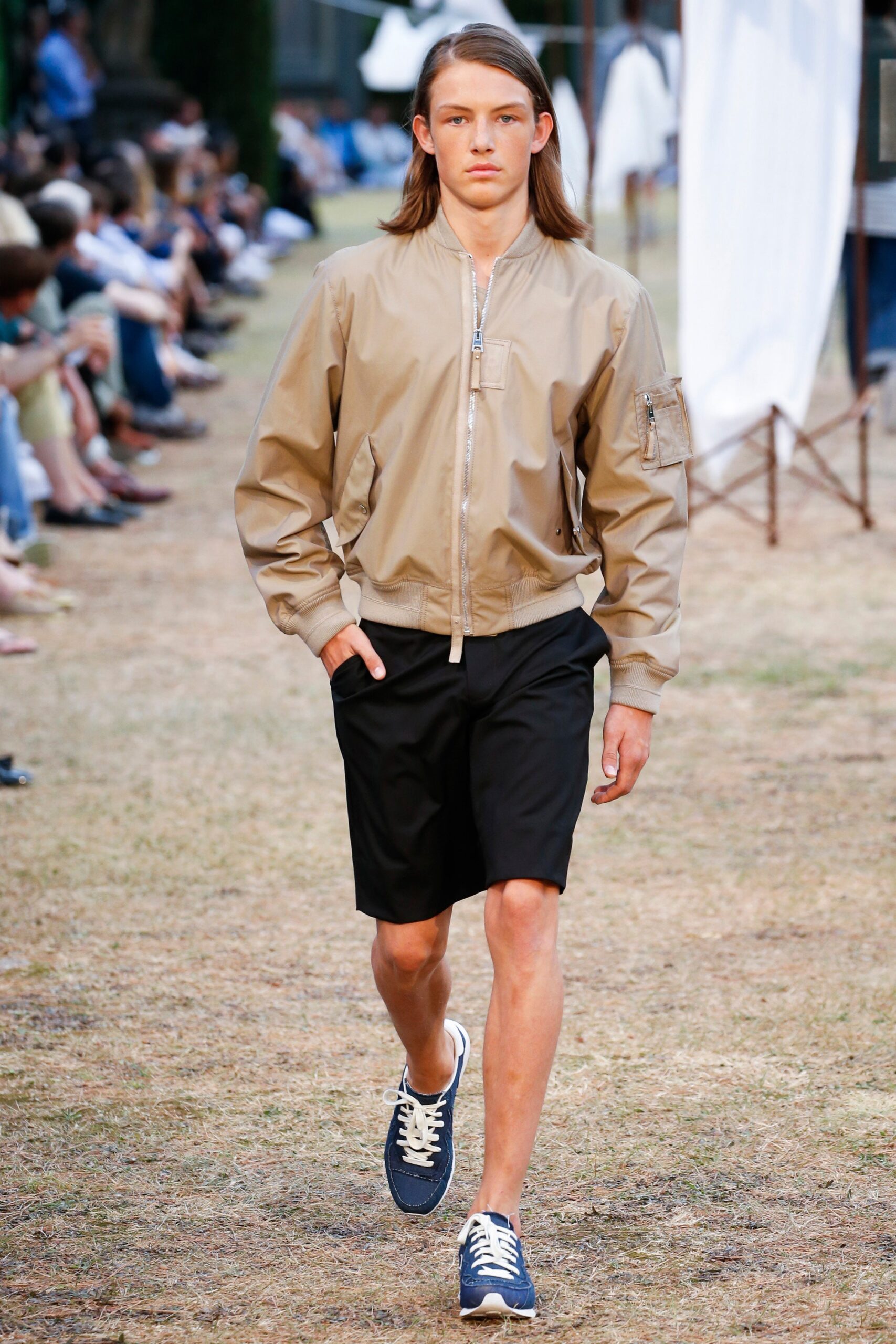 JW Anderson S/S 18 Menswear Look 33