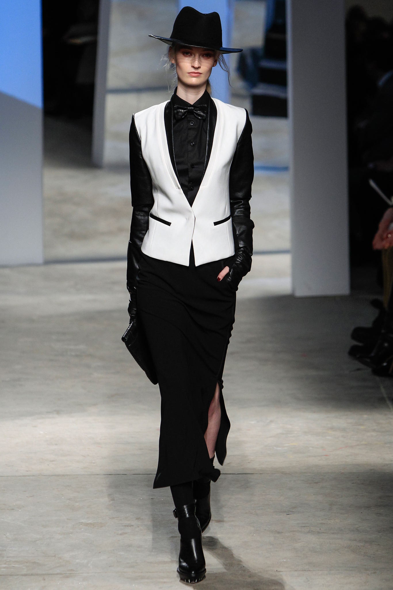 Kenneth Cole Collection F/W 14 Look 34