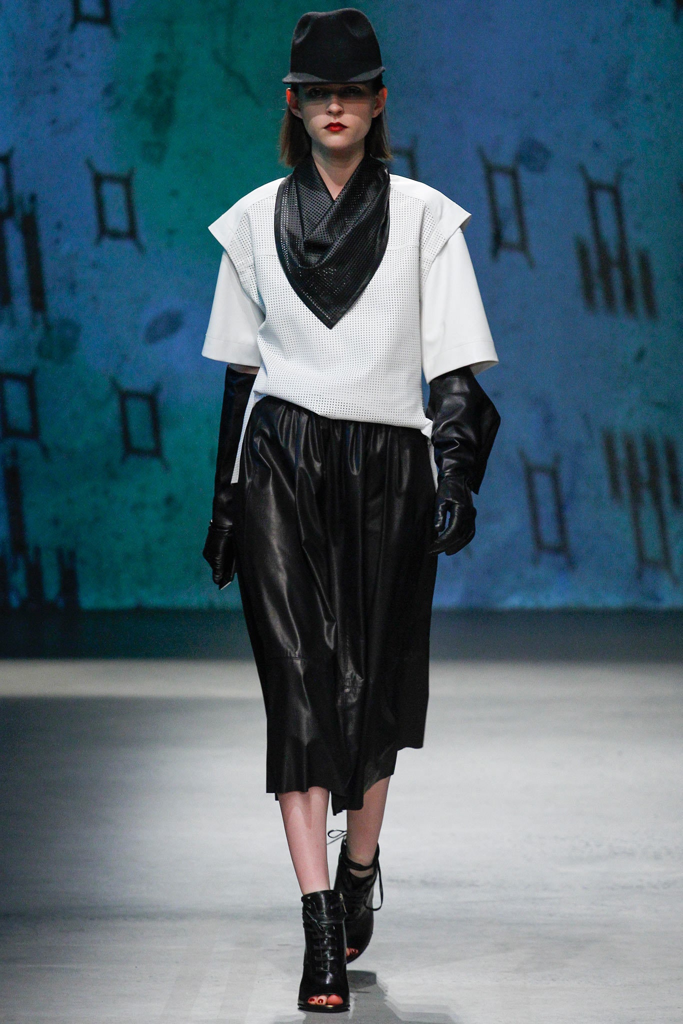 Kenneth Cole Collection F/W 13 Look 33