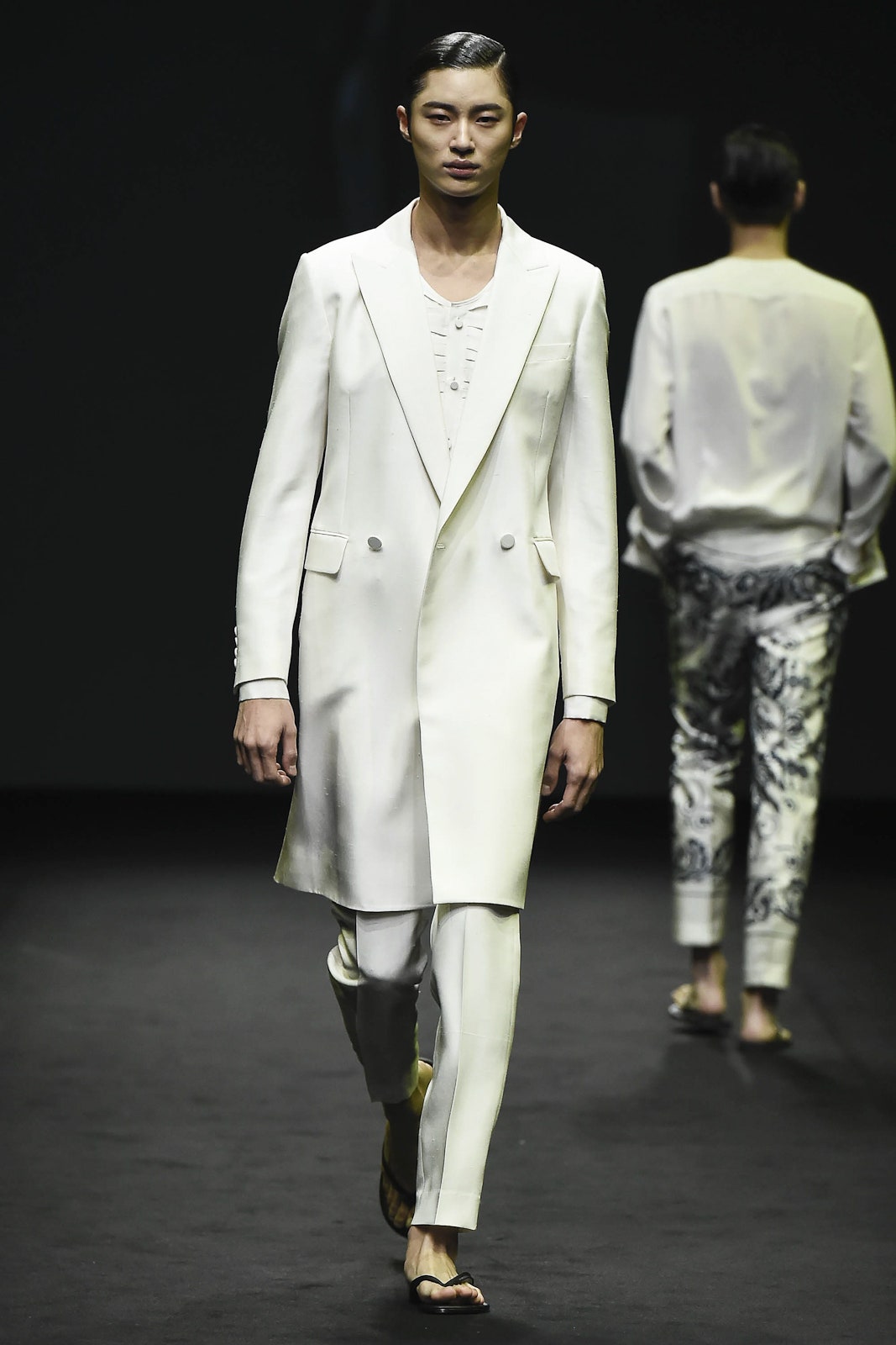 Kim Seo Ryong Seoul S/S 17 Look 2
