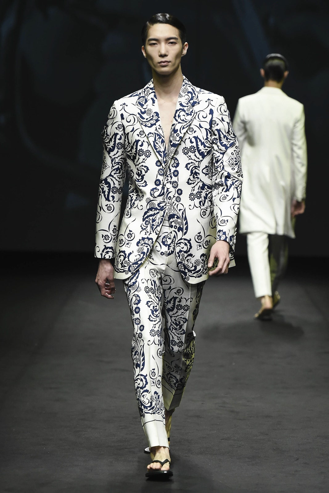 Kim Seo Ryong Seoul S/S 17 Look 3