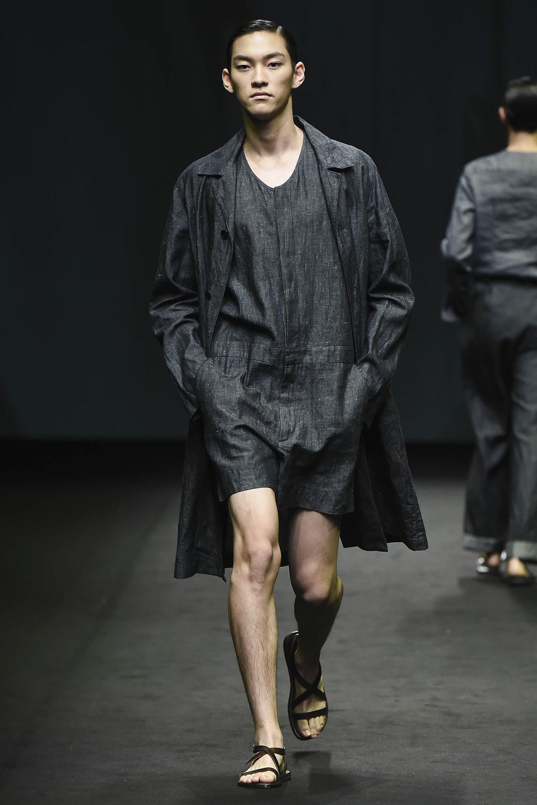 Kim Seo Ryong Seoul S/S 17 Look 17