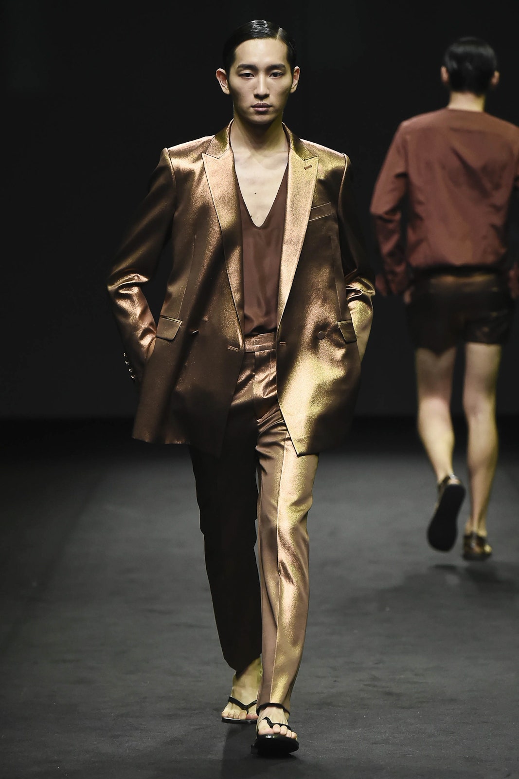 Kim Seo Ryong Seoul S/S 17 Look 23