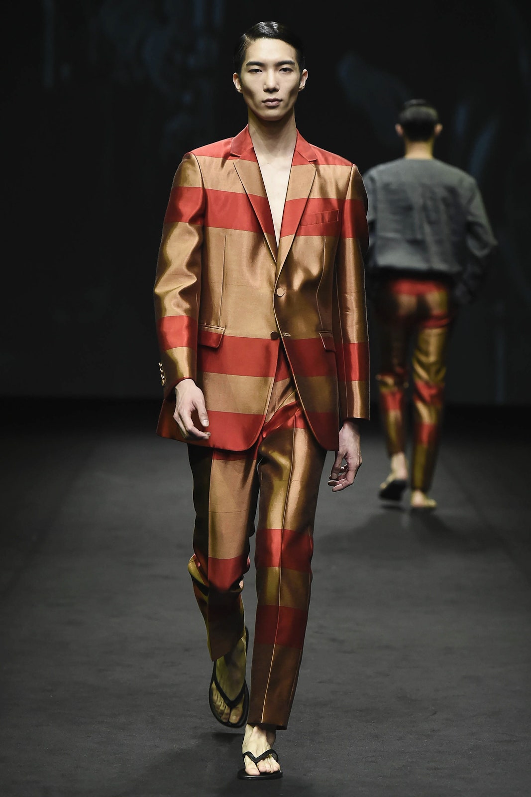 Kim Seo Ryong Seoul S/S 17 Look 26