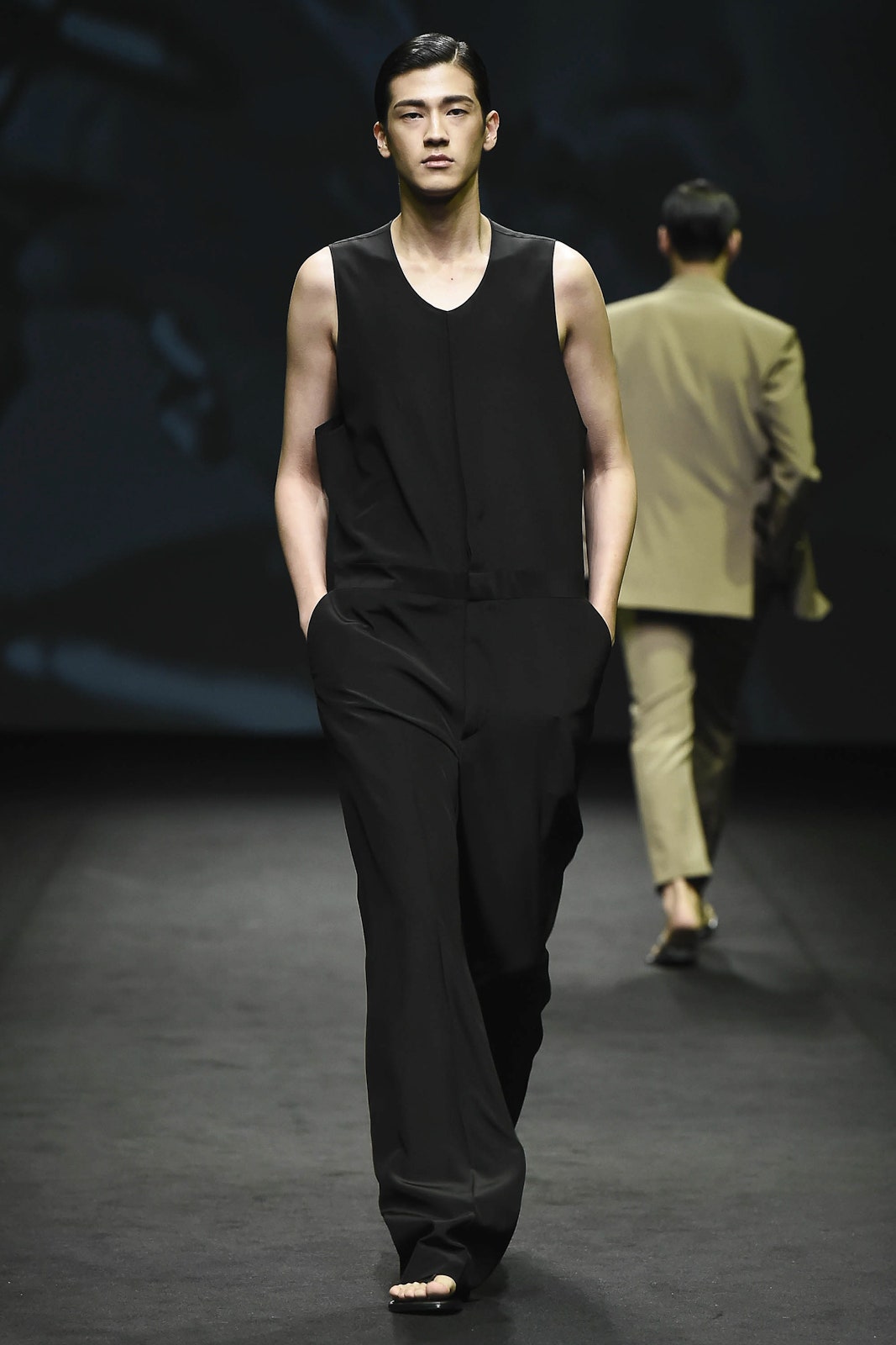 Kim Seo Ryong Seoul S/S 17 Look 32