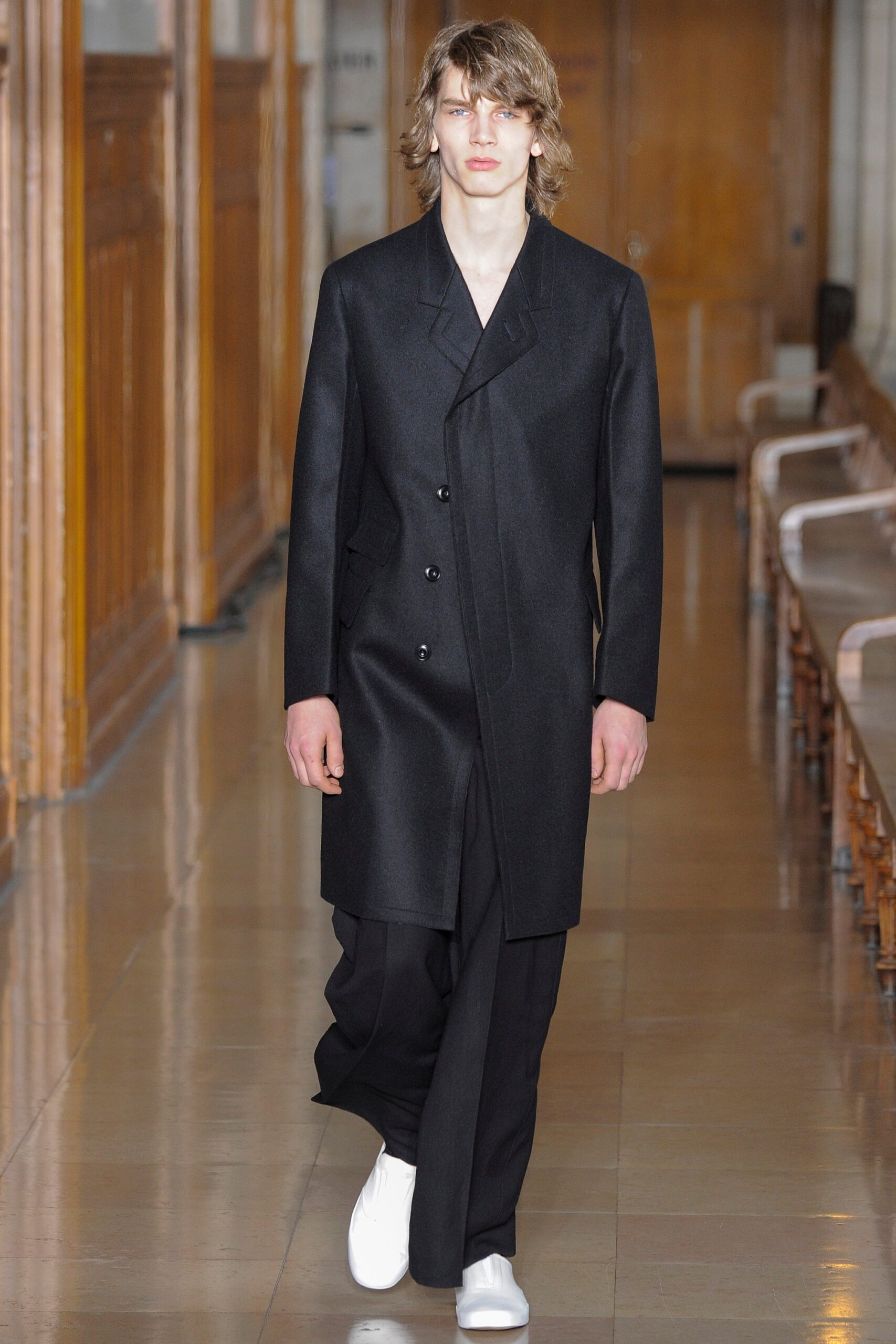 Lemaire F/W 16 Menswear Look 1