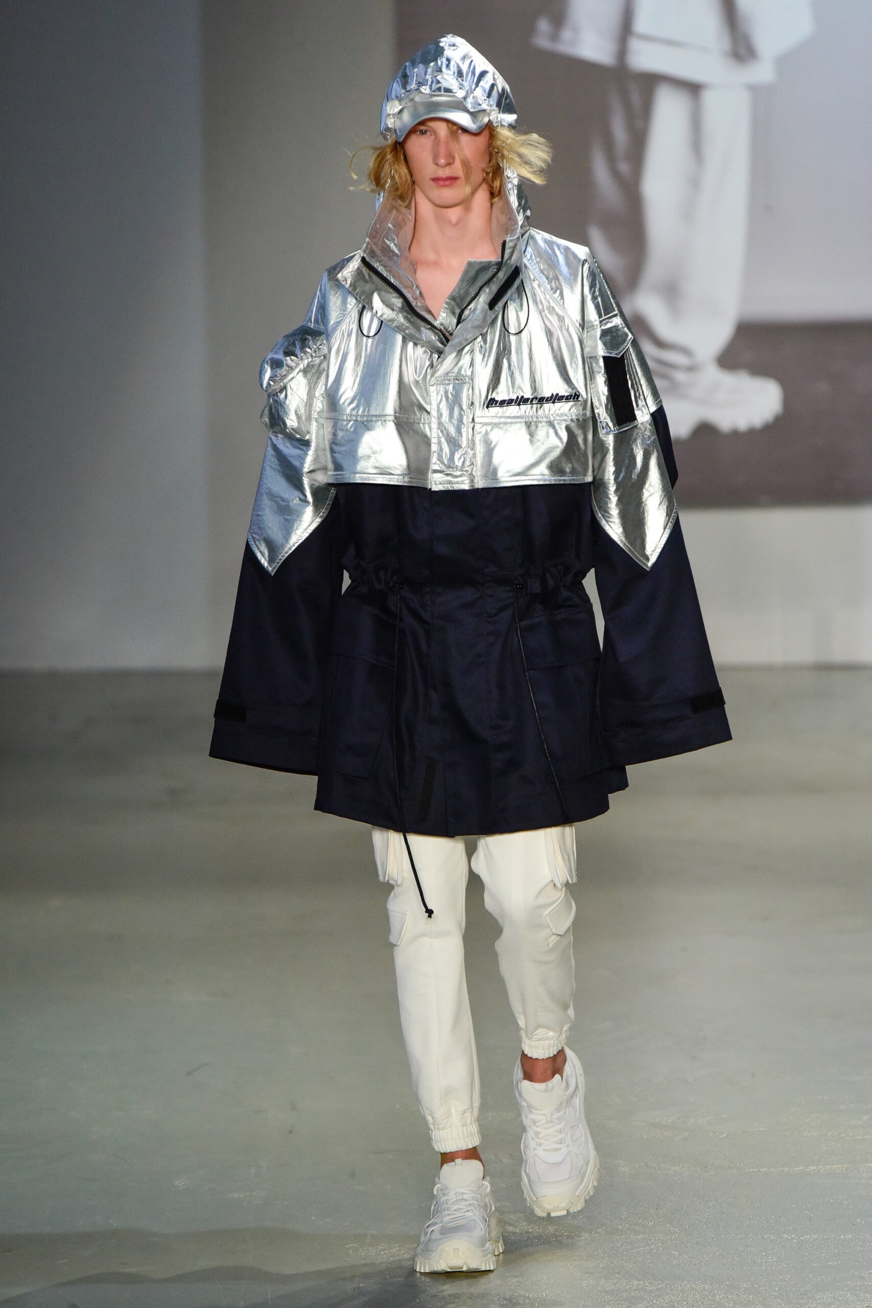 Juun.J S/S 19 Menswear Look 2