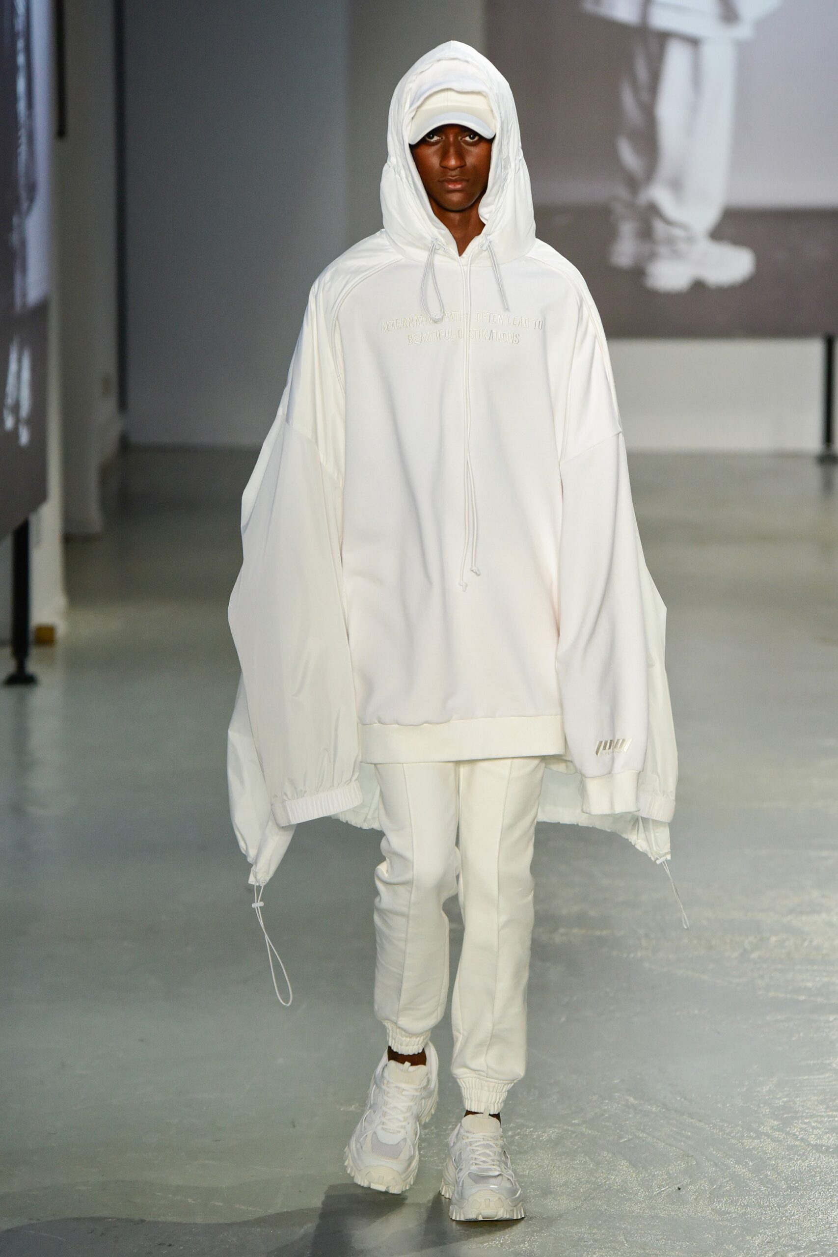 Juun.J S/S 19 Menswear Look 7