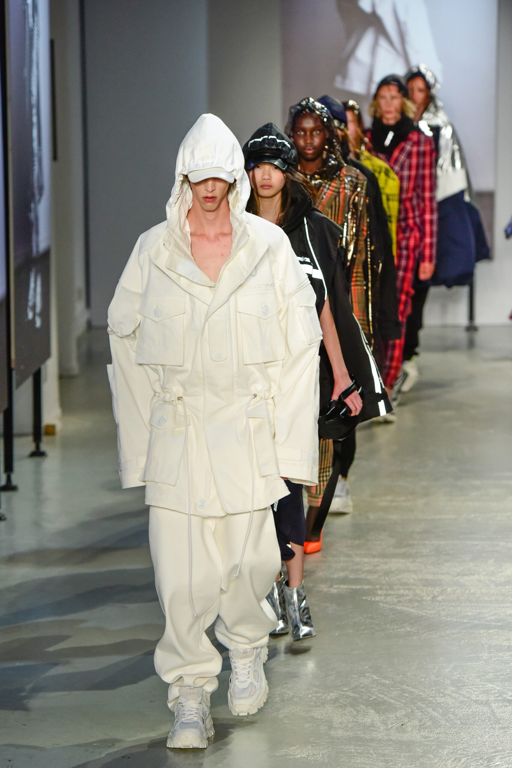Juun.J S/S 19 Menswear Look 35