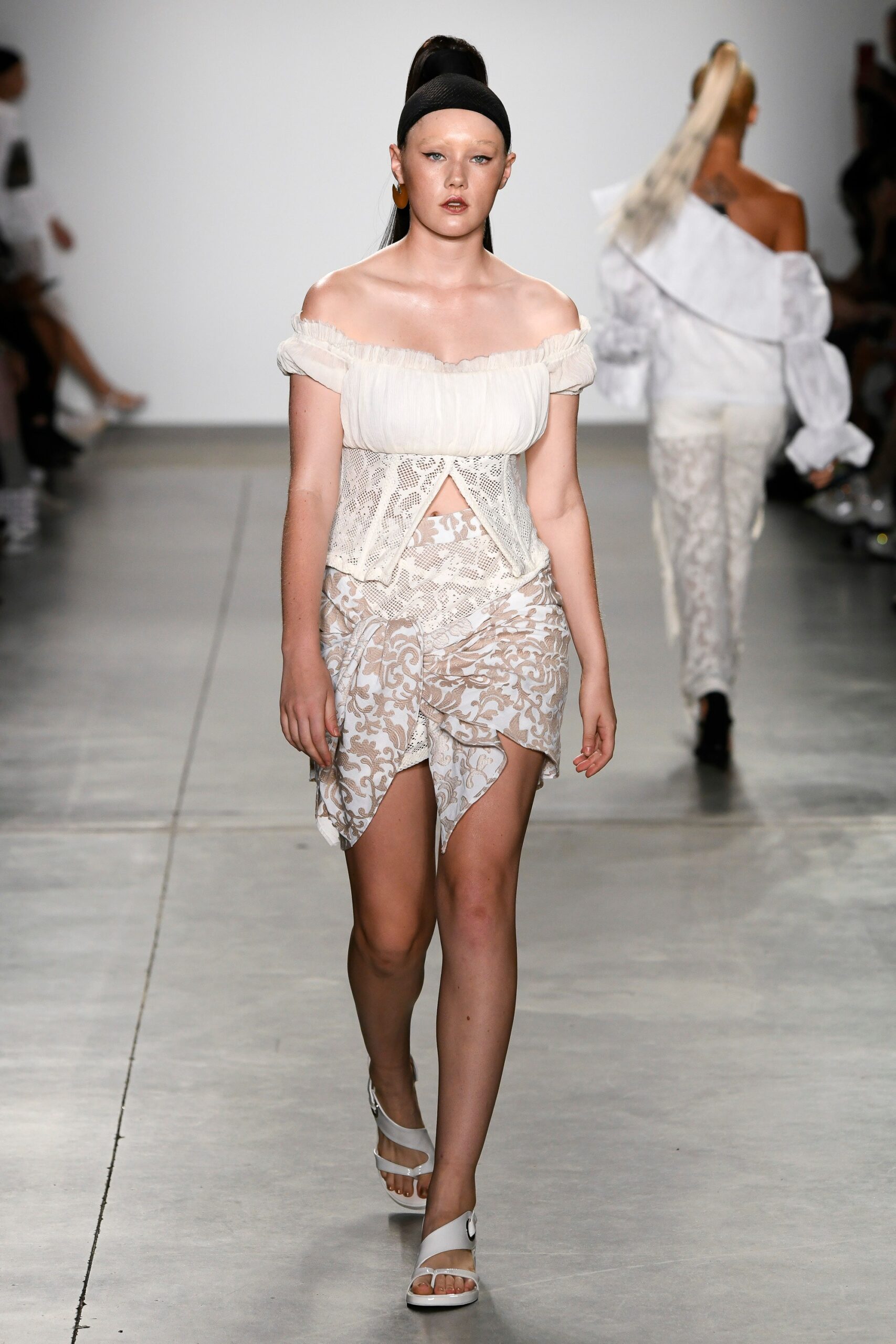 Kim Shui S/S 19 Look 4